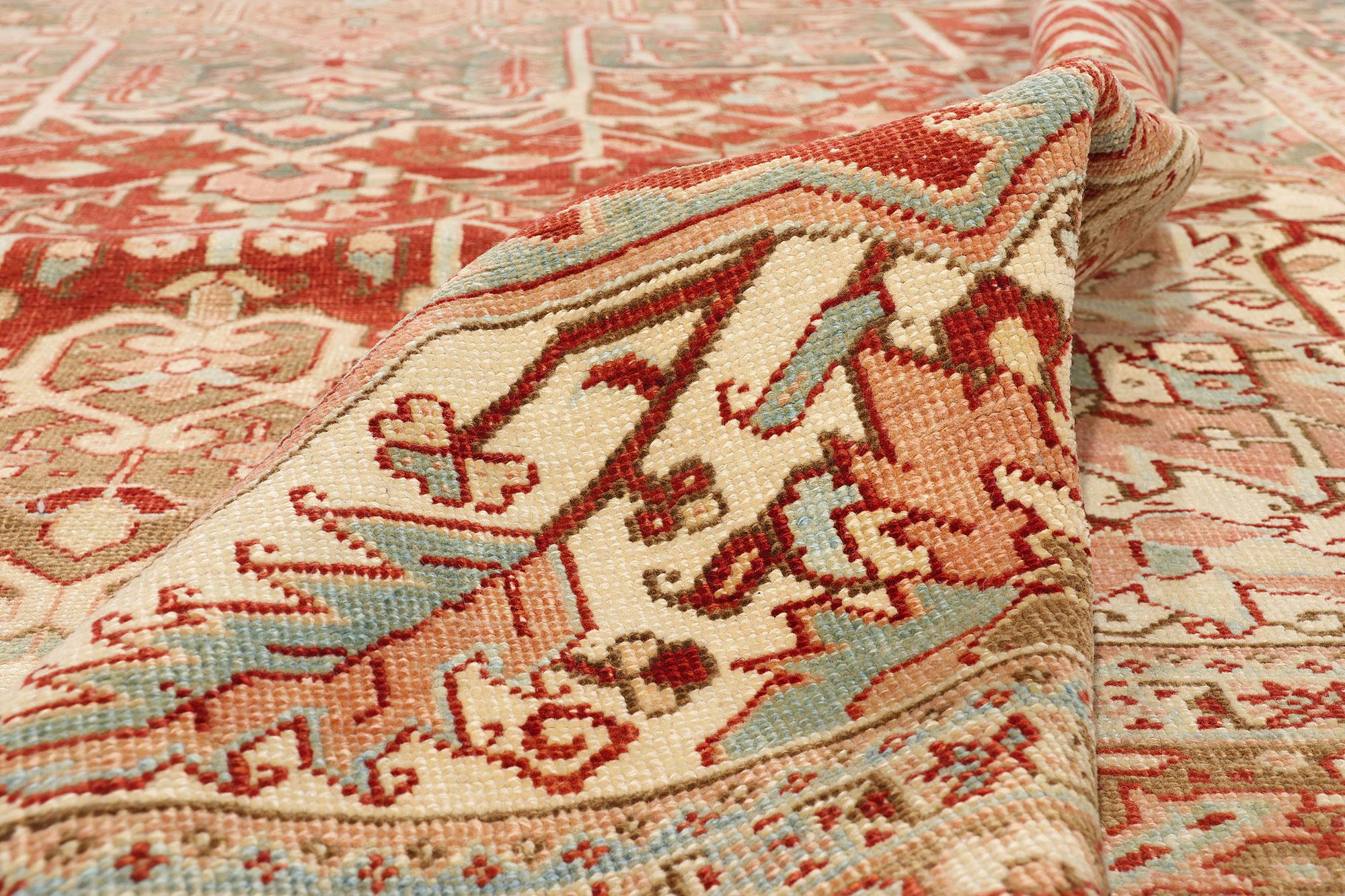Tapis persan ancien Heriz de style traditionnel en vente 1