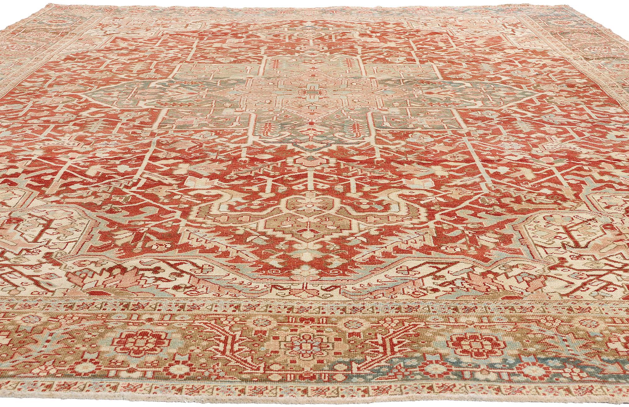 Noué à la main Tapis persan ancien Heriz de style traditionnel en vente