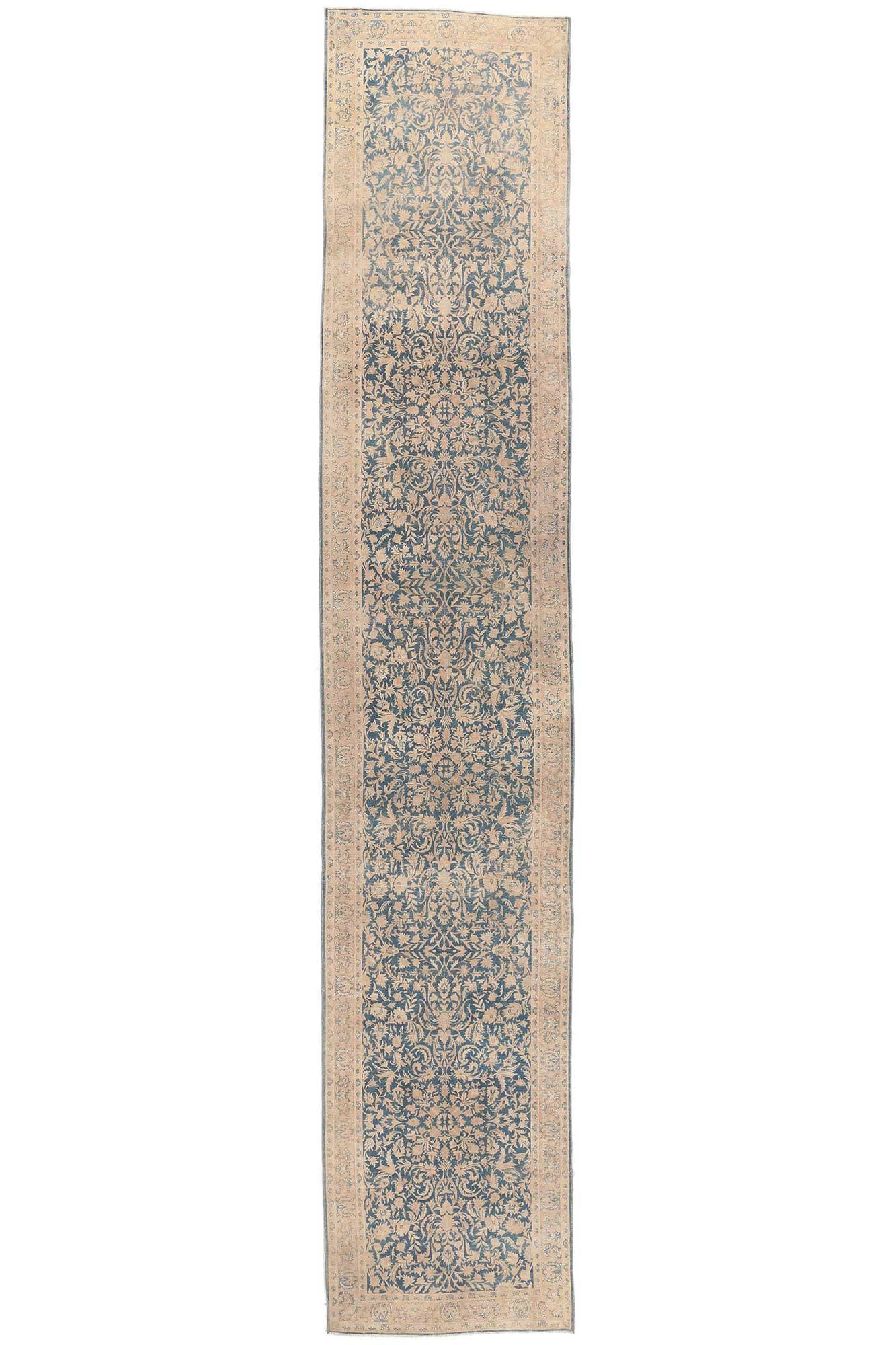 Antiker persischer Kashan-Läufer im Used-Look, 03'00 x 15'10 im Angebot 1