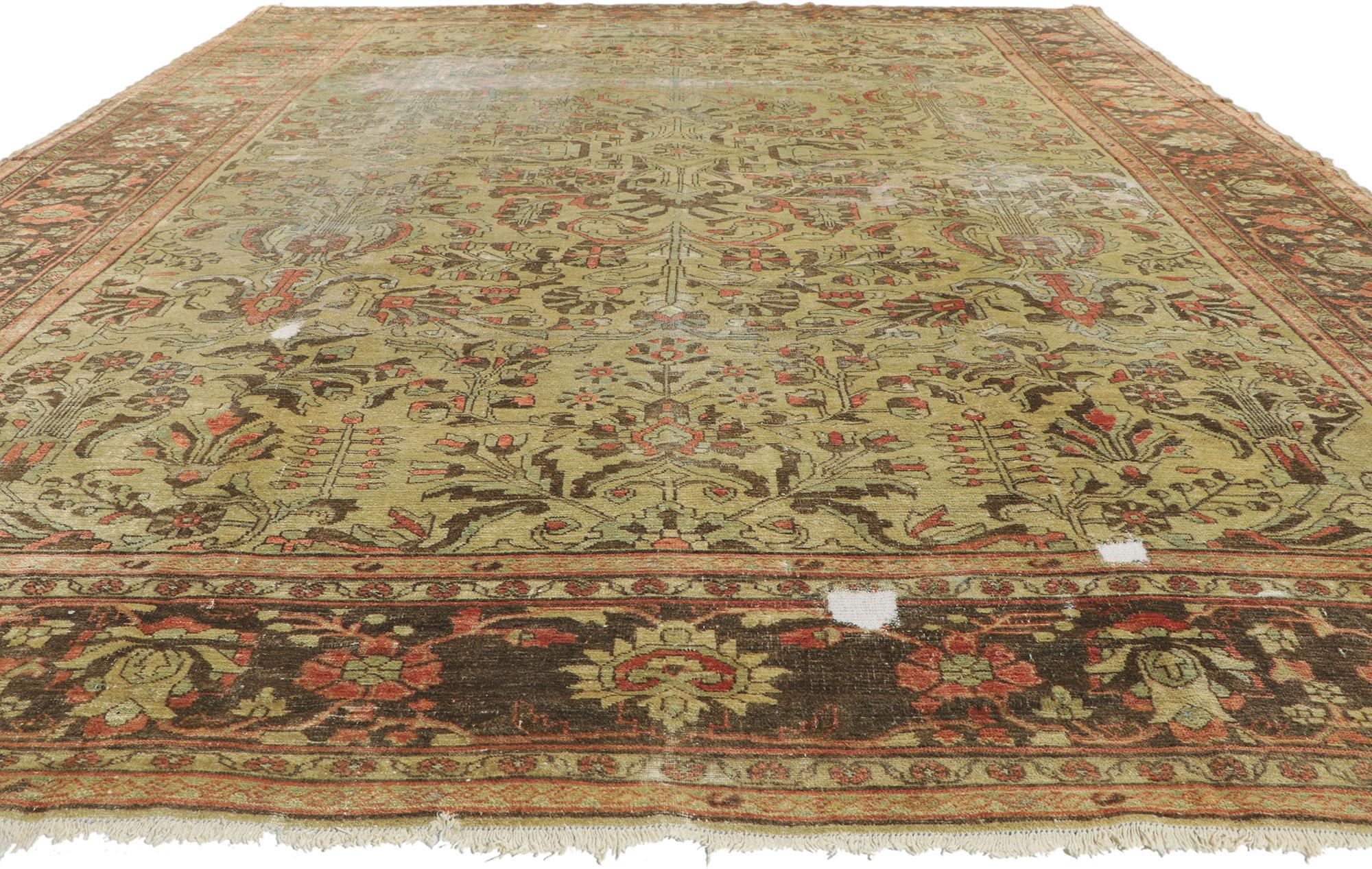 Late 19th Century Distressed Antique Persian Lilihan Carpet Traditional Style For Sale 3