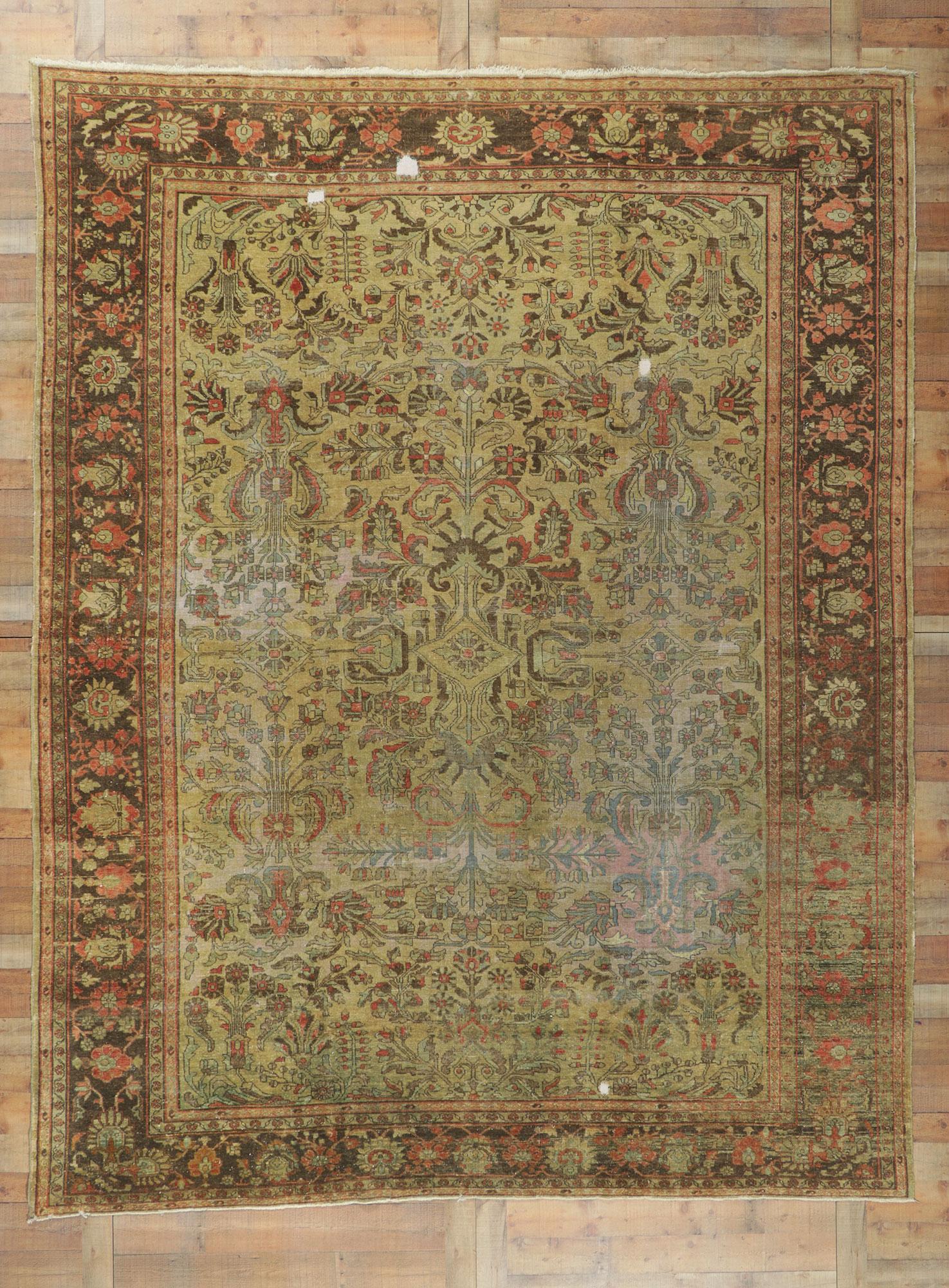 Late 19th Century Distressed Antique Persian Lilihan Carpet Traditional Style For Sale 5