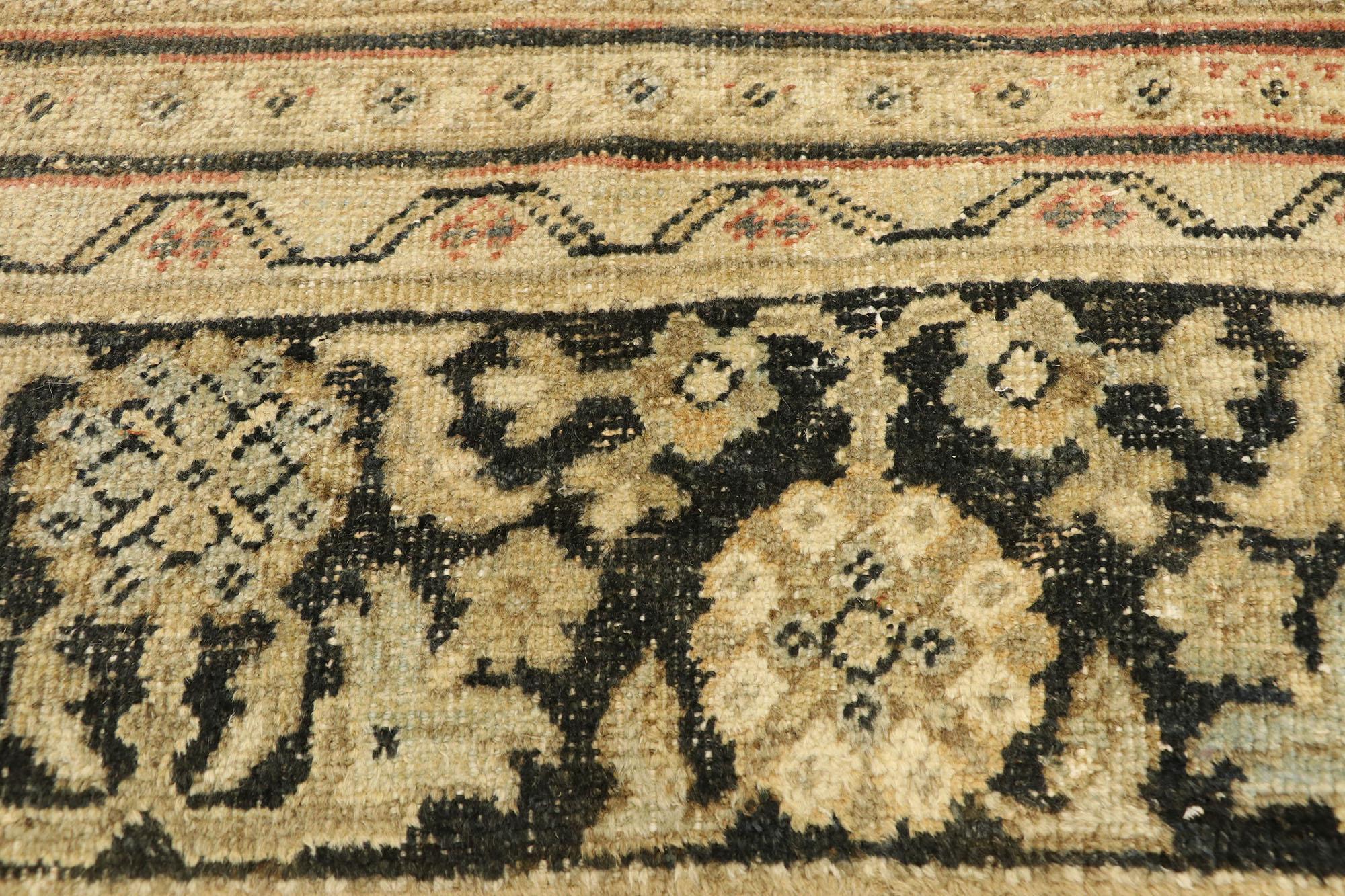 XIXe siècle Tapis persan Mahal vieilli, 10'04 x 12'04 en vente