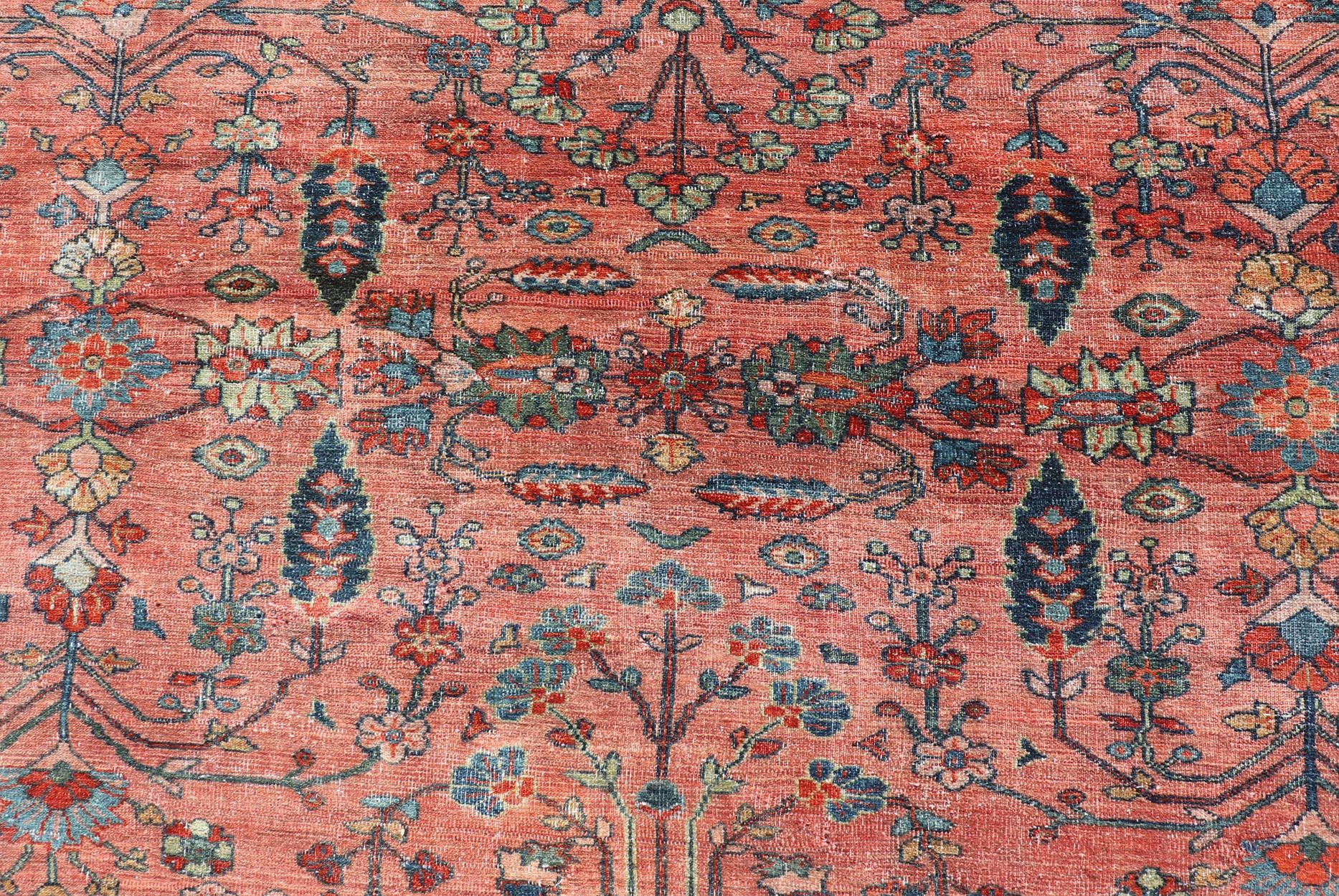 Antiker persischer Mahal-Teppich im Used-Look im Used-Look mit Blumenmuster 14'10 x 20'4 (Persisch) im Angebot