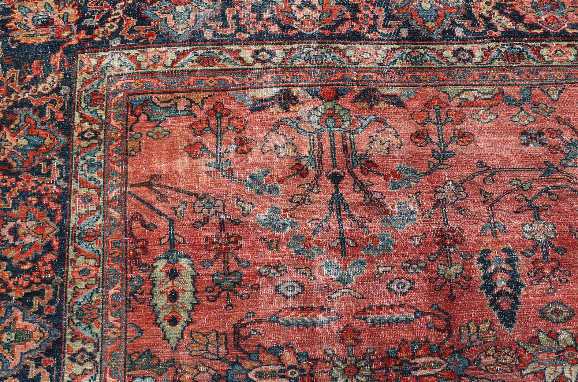 Antiker persischer Mahal-Teppich im Used-Look im Used-Look mit Blumenmuster 14'10 x 20'4 (Handgeknüpft) im Angebot