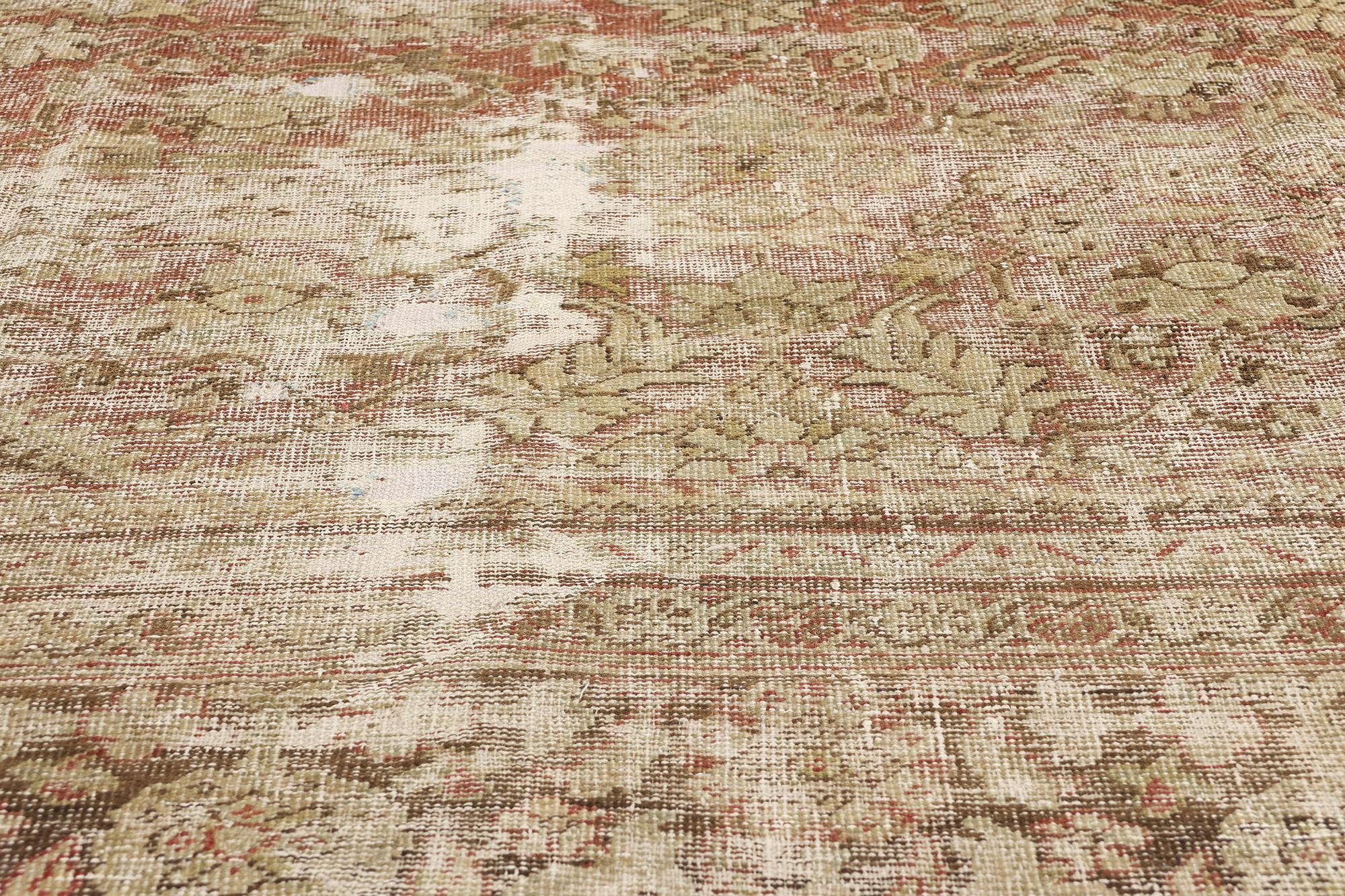 Late 19th Century Distressed Antique Persian Mahal Rug In Distressed Condition For Sale In Dallas, TX