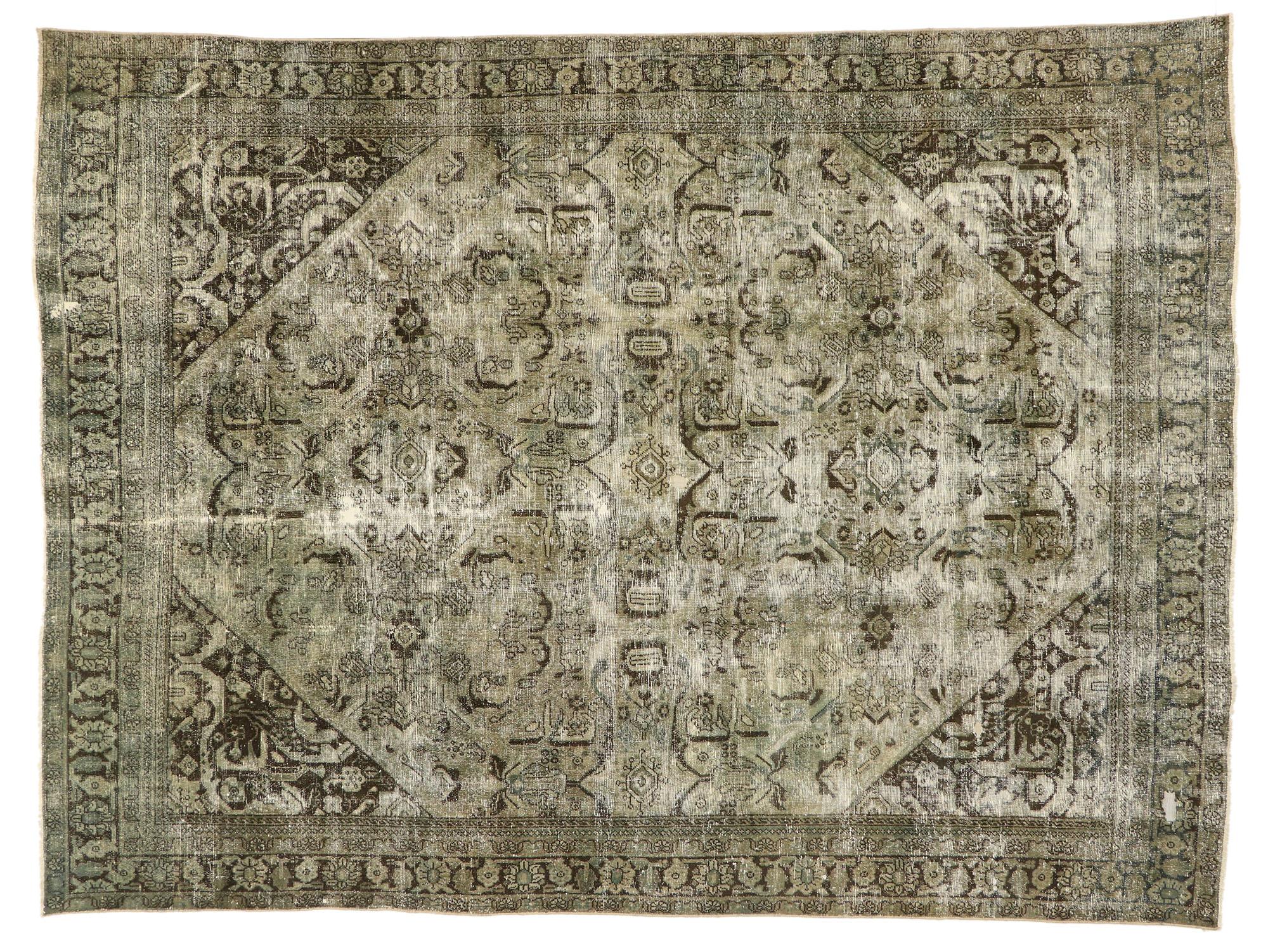 Antiker persischer Mahal-Teppich im Used-Look, 09'00 x 12'02, im Used-Look im Angebot 1