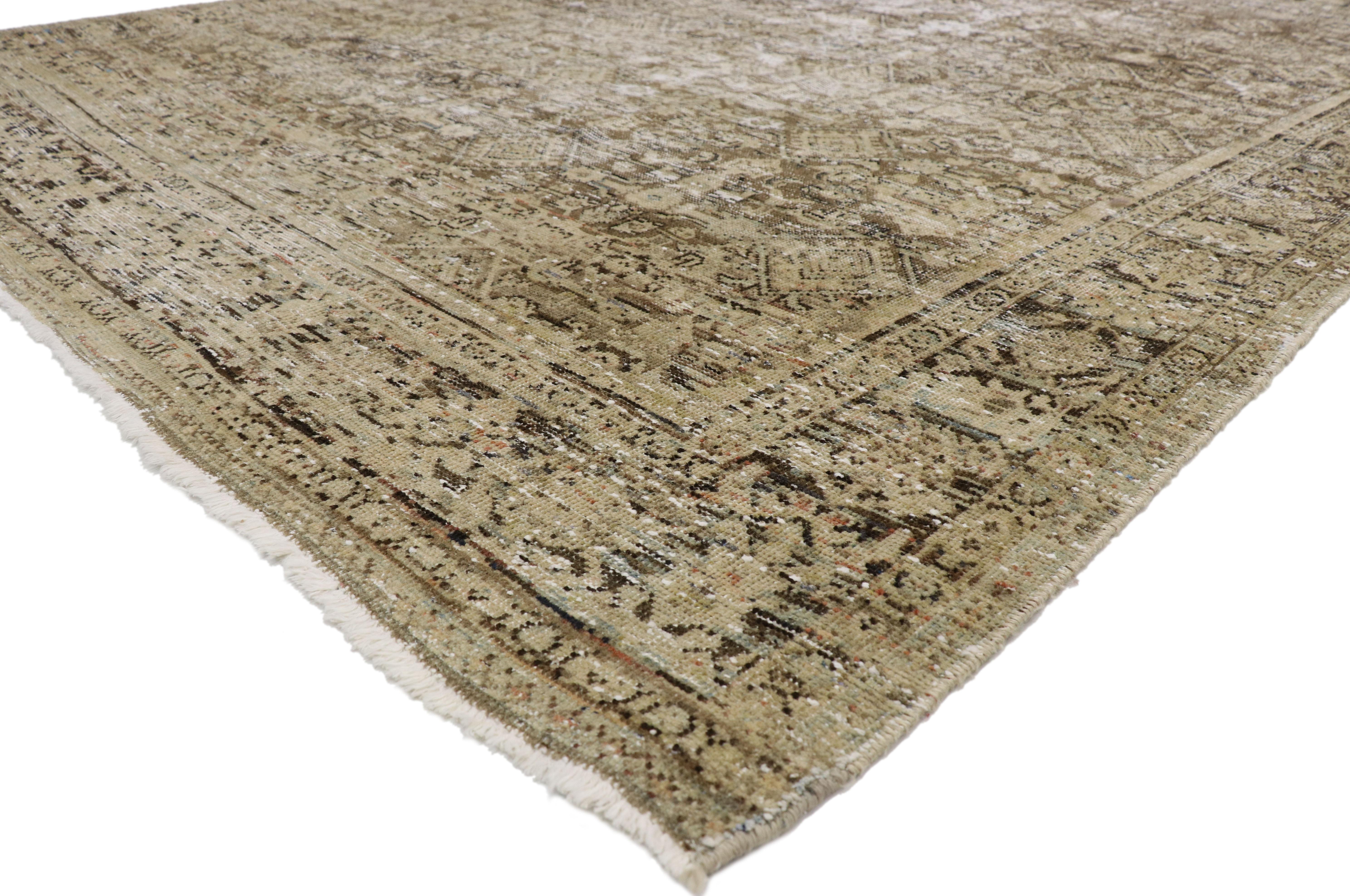 74910 distressed antique Persian Mahal rug with Modern Rustic English Manor style. With its warm earth-tone colors and cozy simplicity, this hand knotted wool distressed antique Persian Mahal rug embraces rustic English Manor style. The weathered