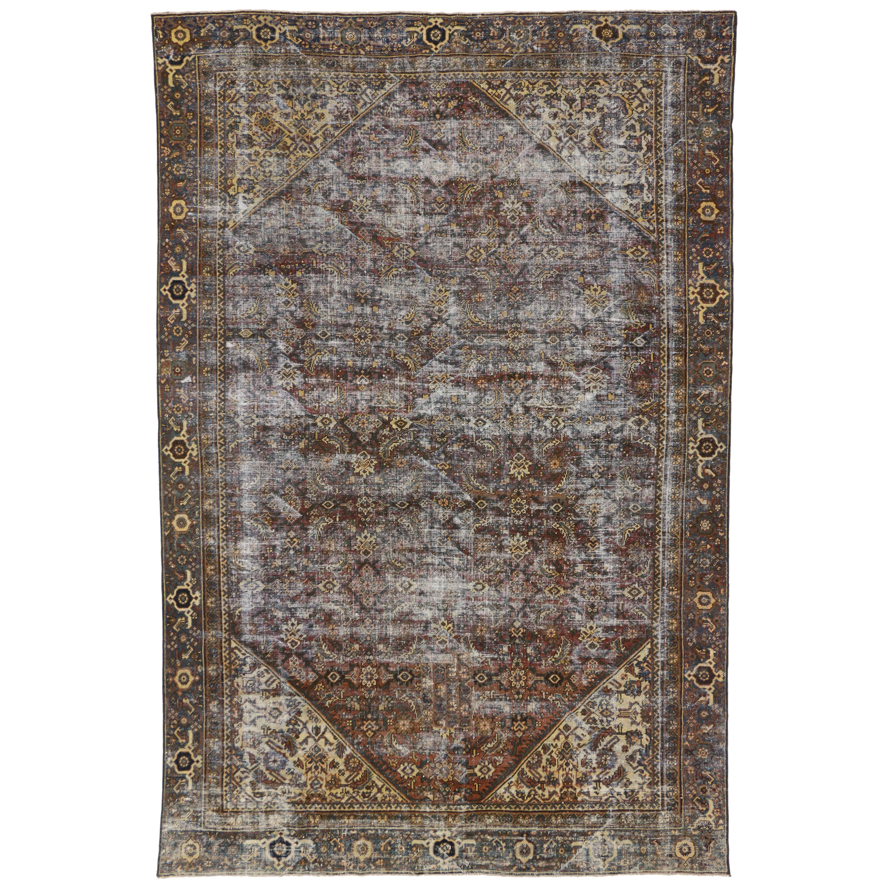 Traditional Rug Distressed Distressed Antique Persian Mahal Design Rug with English Manor Chintz ...