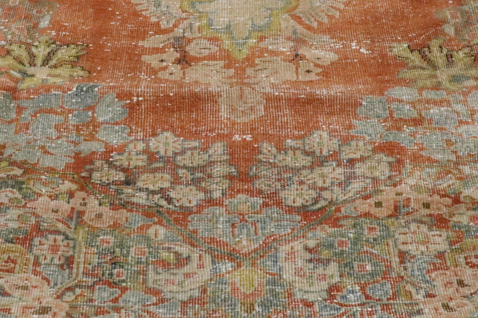 Distressed Antique Persian Mahal Carpet with Spanish Colonial Style For Sale 7
