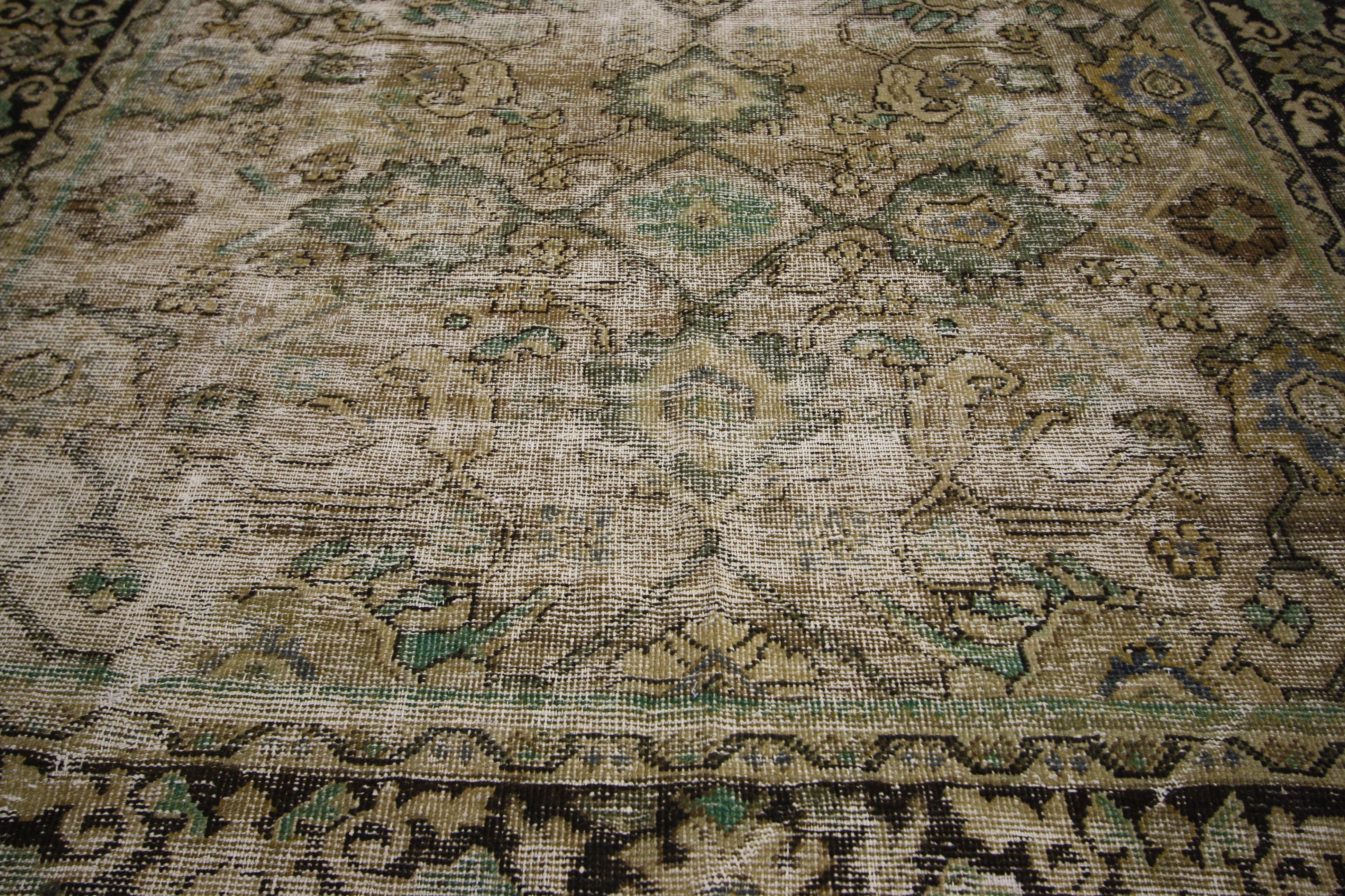 Hand-Knotted Distressed Antique Persian Mahal Rug with Traditional English Rustic Style For Sale