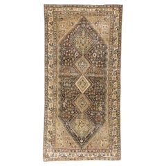 Alfombra persa malayer envejecida de 1920 con estilo moderno