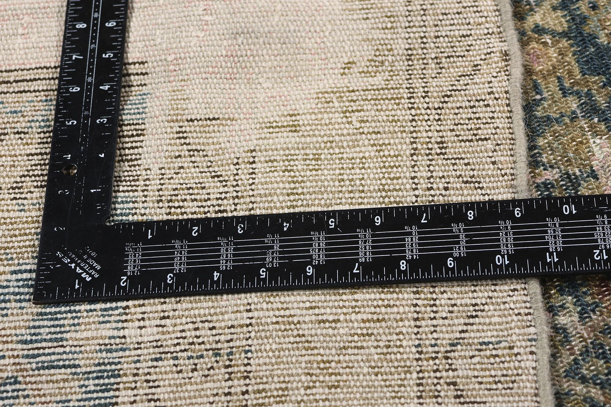 Alfombra persa malayer de finales del siglo XIX con estilo moderno en Desgastado estado para la venta en Dallas, TX