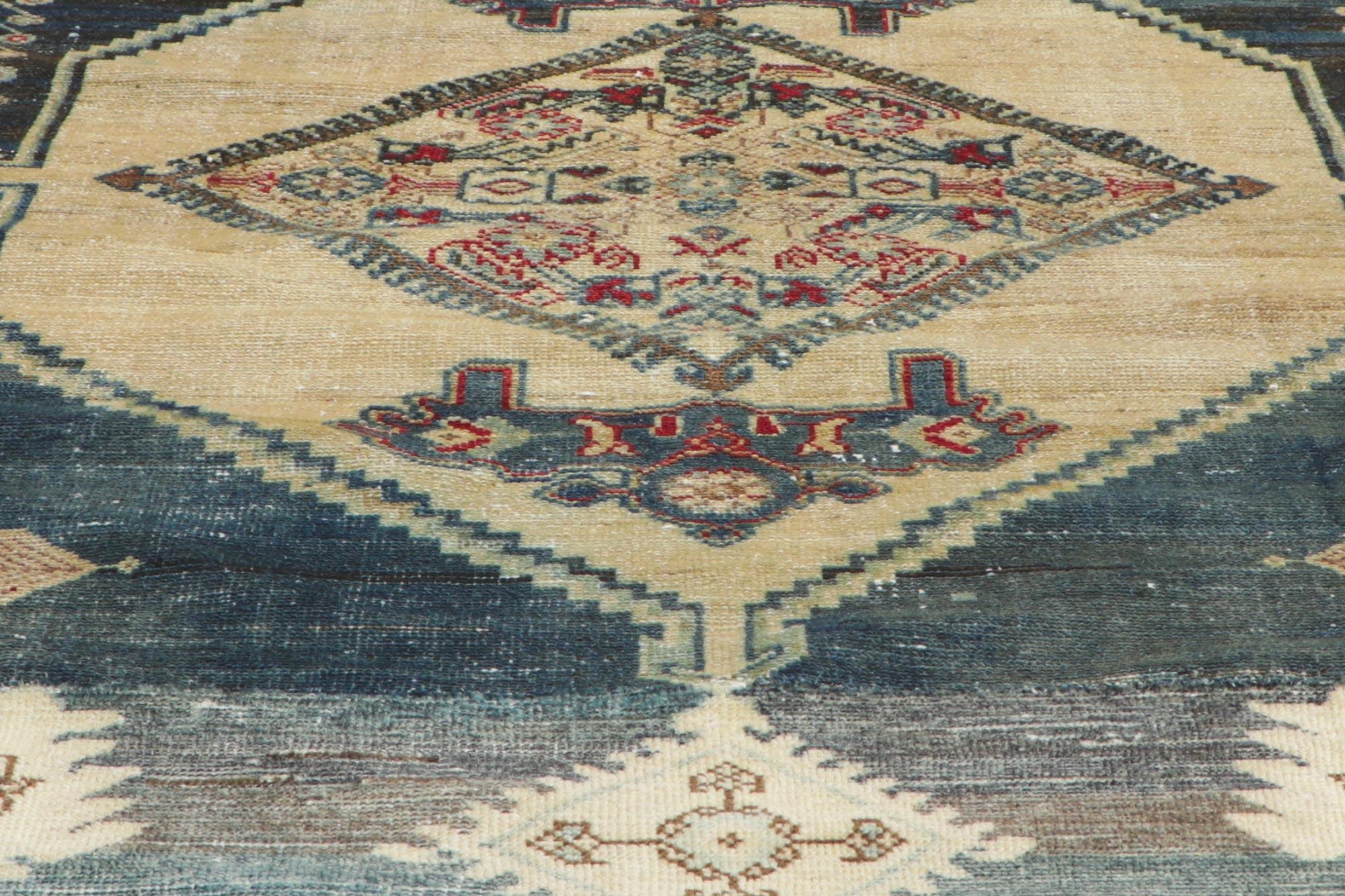 Antiker persischer Malayer-Teppich-Teppich-Läufer, 03'05 x 22'01 (Handgeknüpft) im Angebot