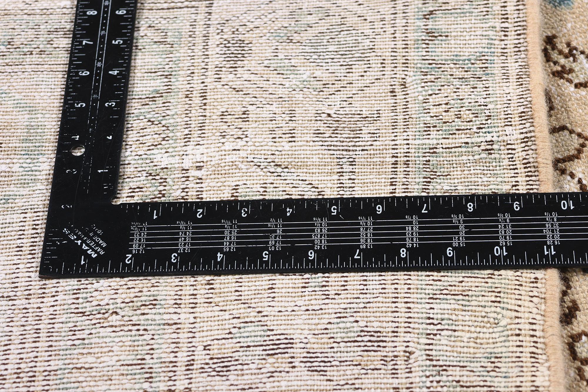 Alfombra persa malayer de 1910 envejecida con estilo moderno Lana en venta