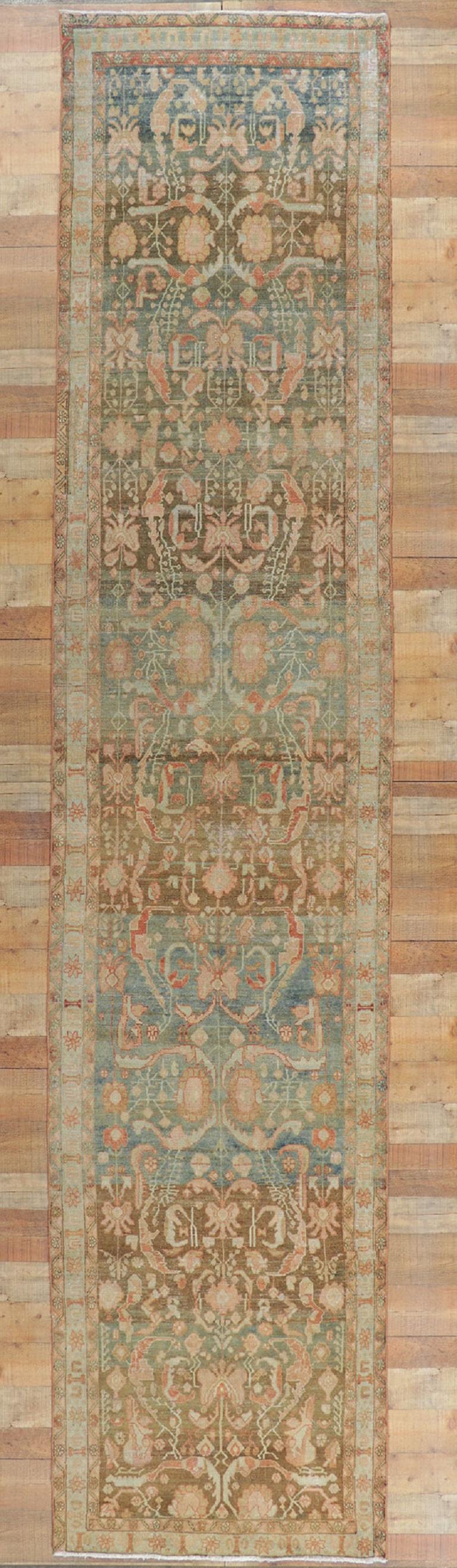 Antique-Worn Persian Malayer Rug, Earth-Tone Elegance Meets Relaxed Refinement For Sale 2