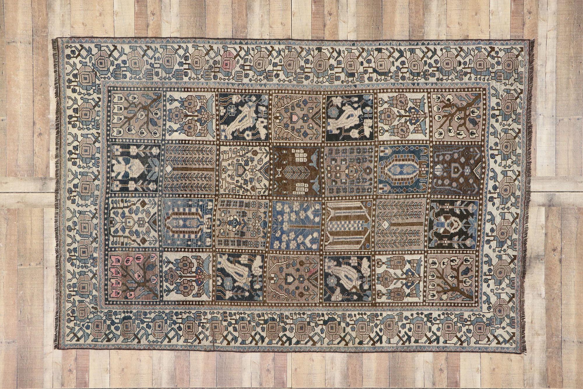 Distressed Antique Persian Shiraz Rug with Garden Panel Four Seasons Design (Wolle) im Angebot