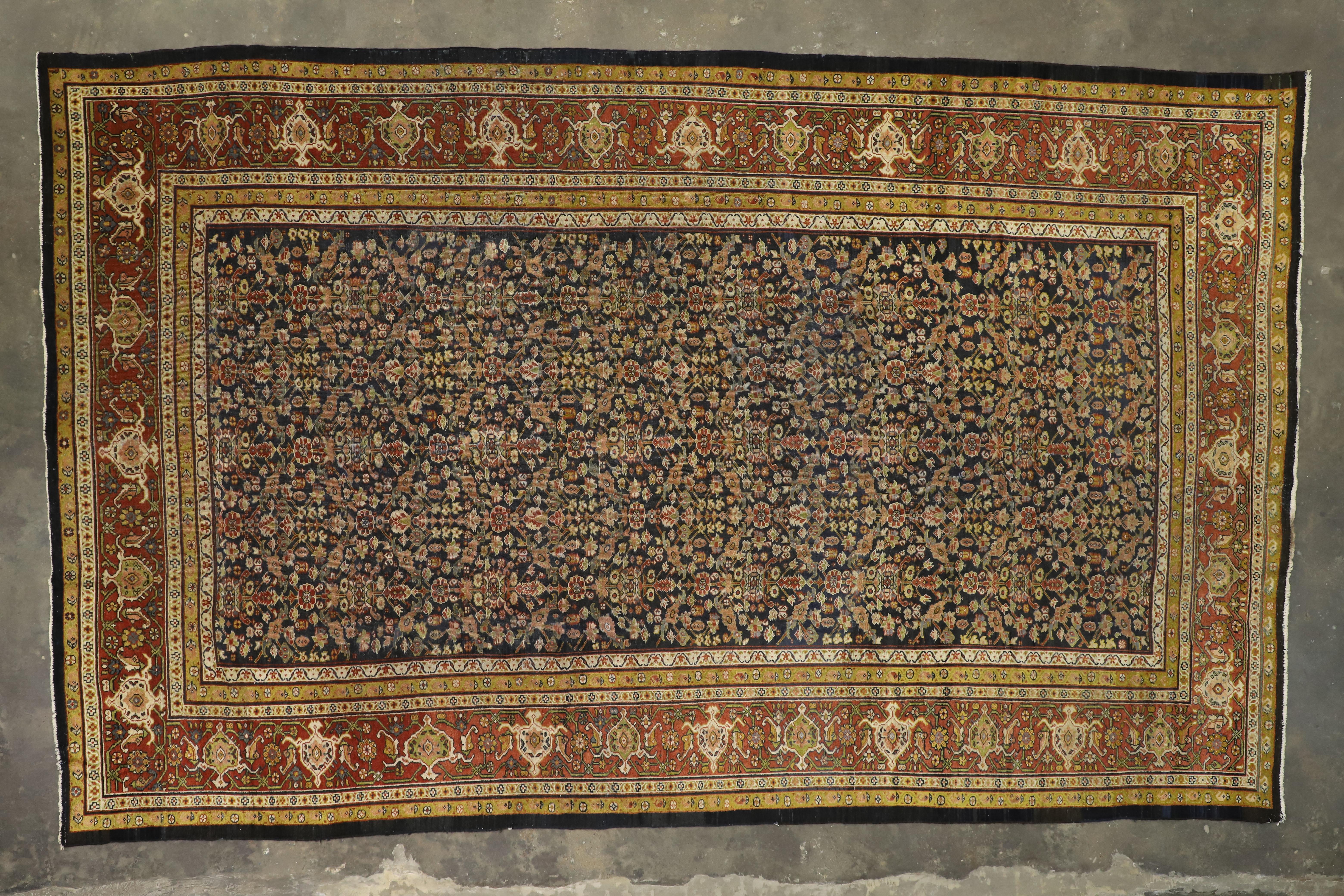 Antiker persischer Sultanabad-Palastteppich im Industriestil im Used-Stil, im Used-Stil (Wolle) im Angebot