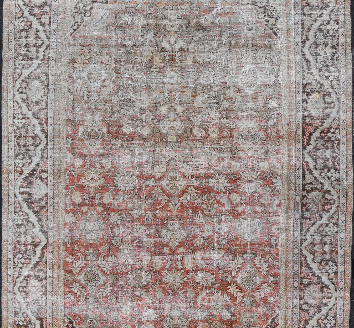 Distressed Antique Persian Sultanabad Rug in Wool with Floral Design For Sale 5
