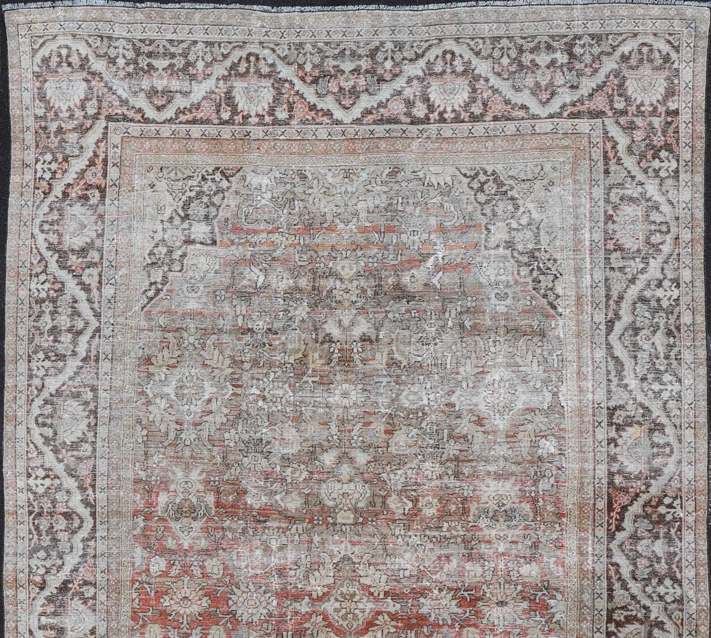 Distressed Antique Persian Sultanabad Rug in Wool with Floral Design For Sale 4