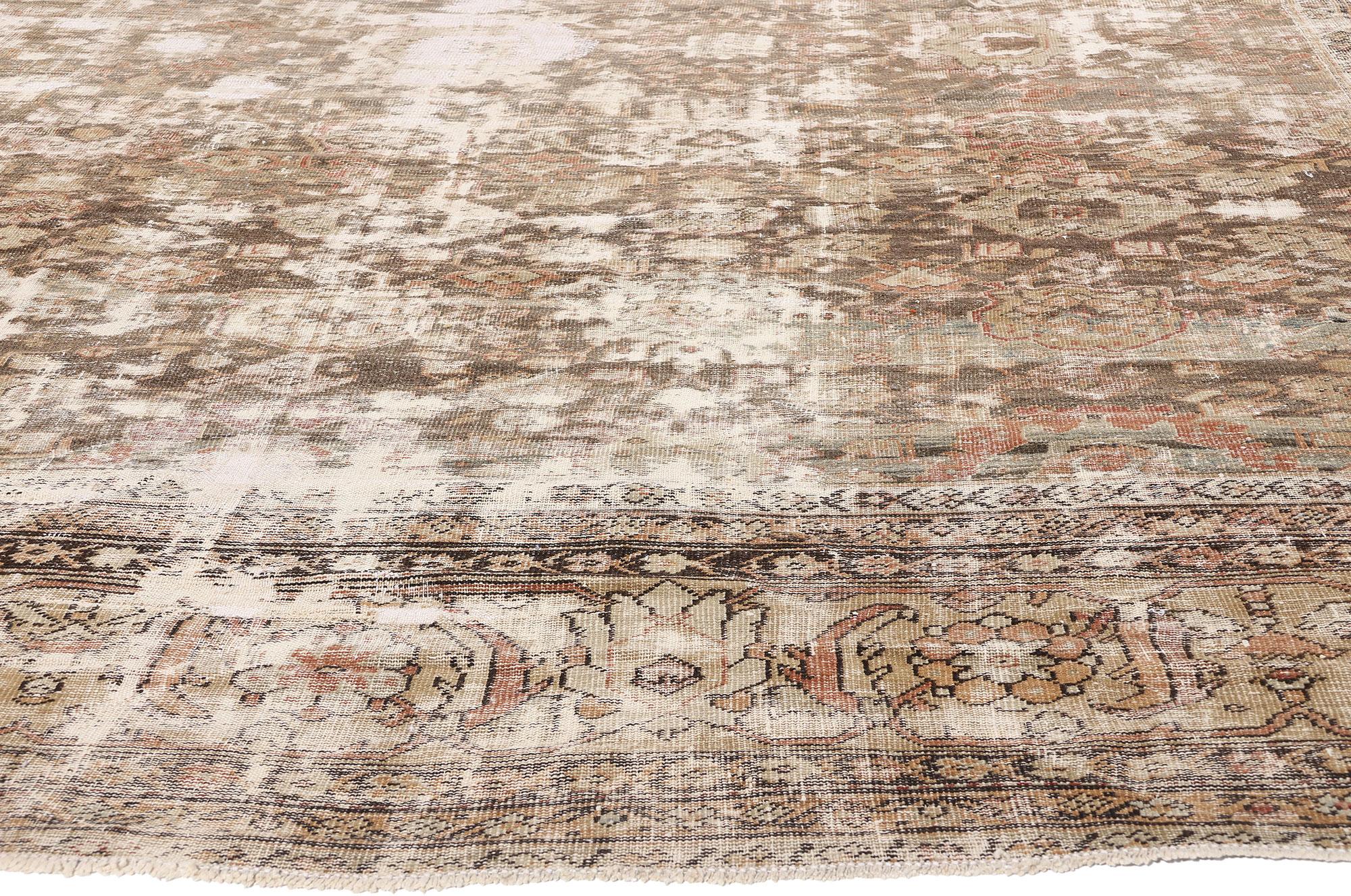 Antiker persischer Sultanabad-Teppich im Stil des späten 19. Jahrhunderts im Used-Look mit modernem Stil (Handgeknüpft) im Angebot