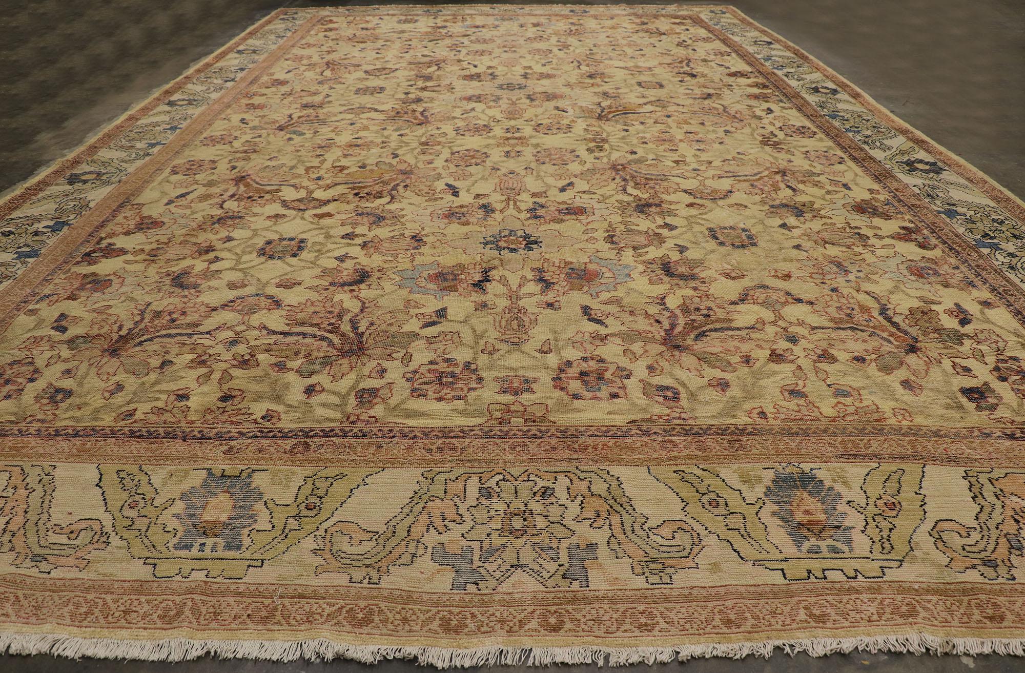 Late 19th Century Antique Persian Sultanabad Rug For Sale 1