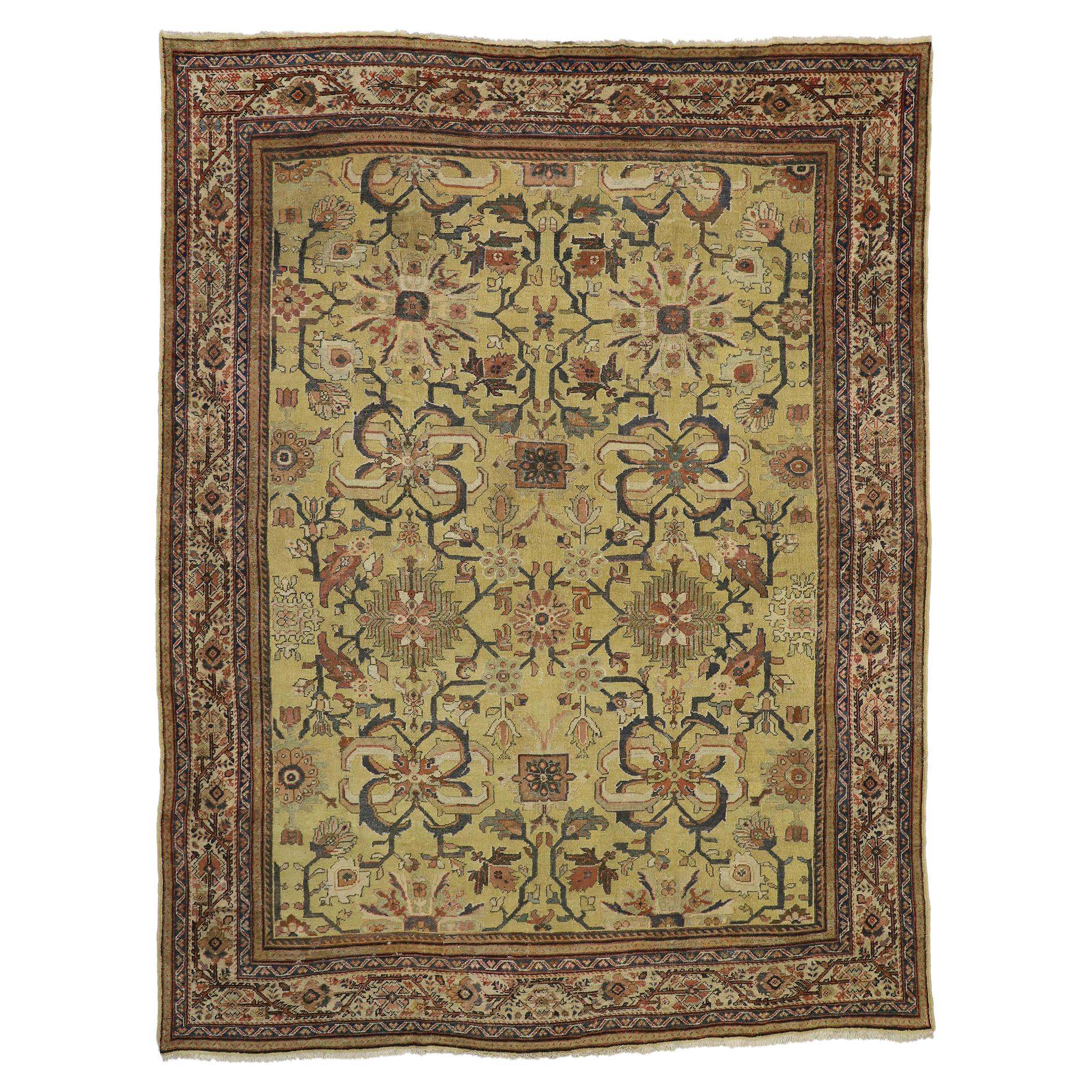 Antiker persischer Sultanabad-Teppich im Used-Stil mit warmem toskanischem italienischen Stil im Angebot