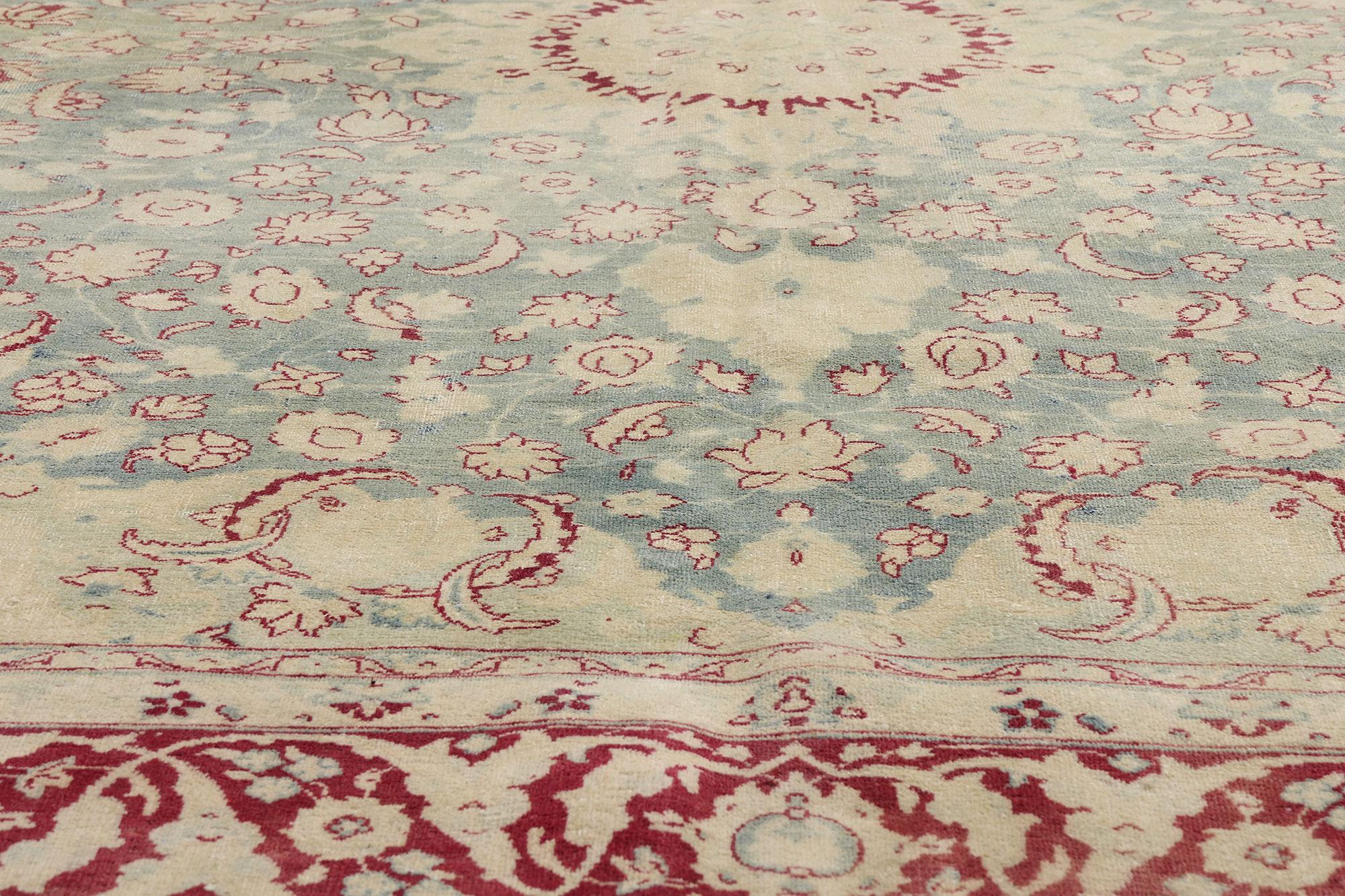 Antique Persian Tabriz Carpet with Modern Style In Good Condition For Sale In Dallas, TX