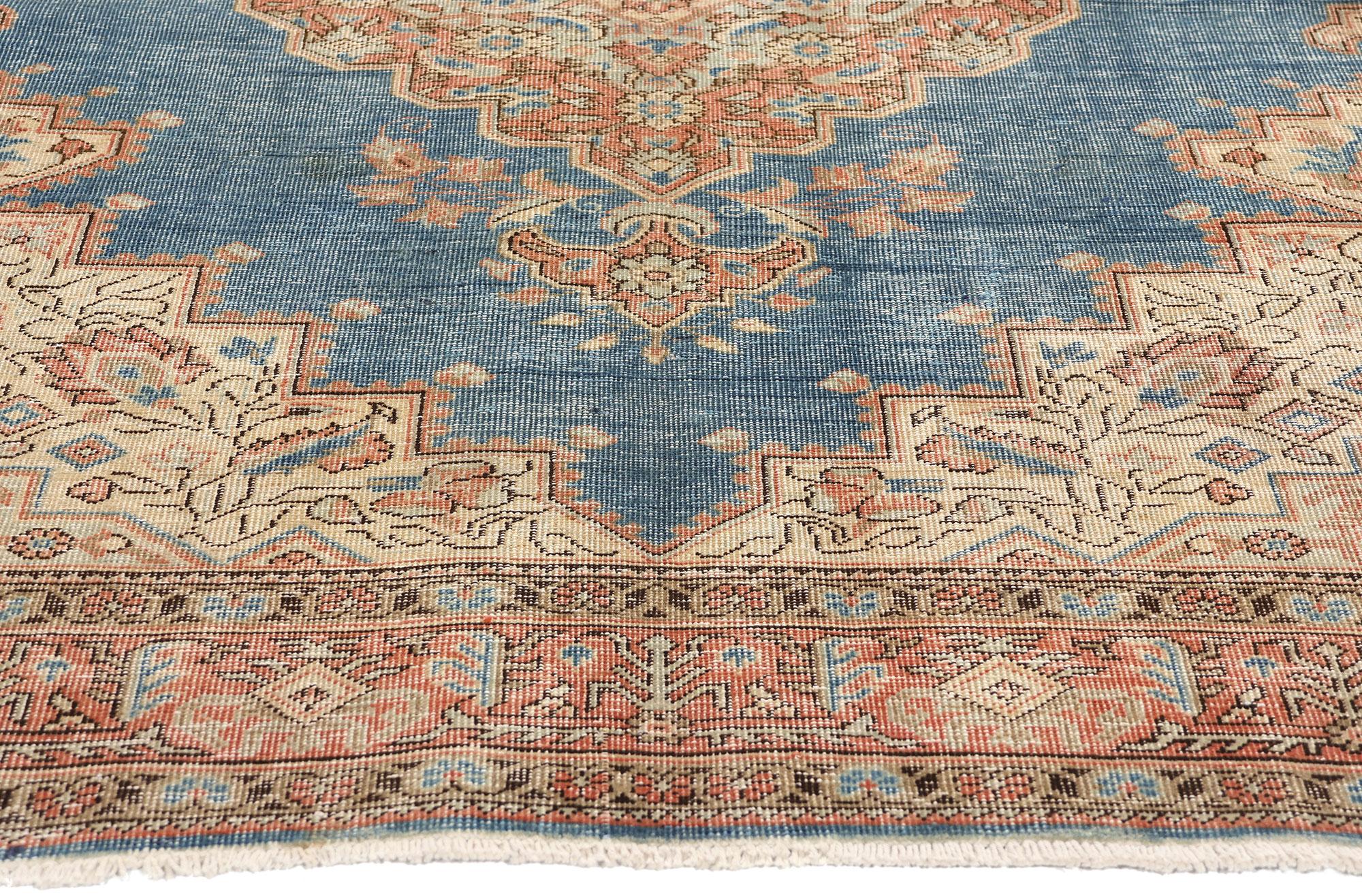 Noué à la main Tapis persan Tabriz ancien vieilli