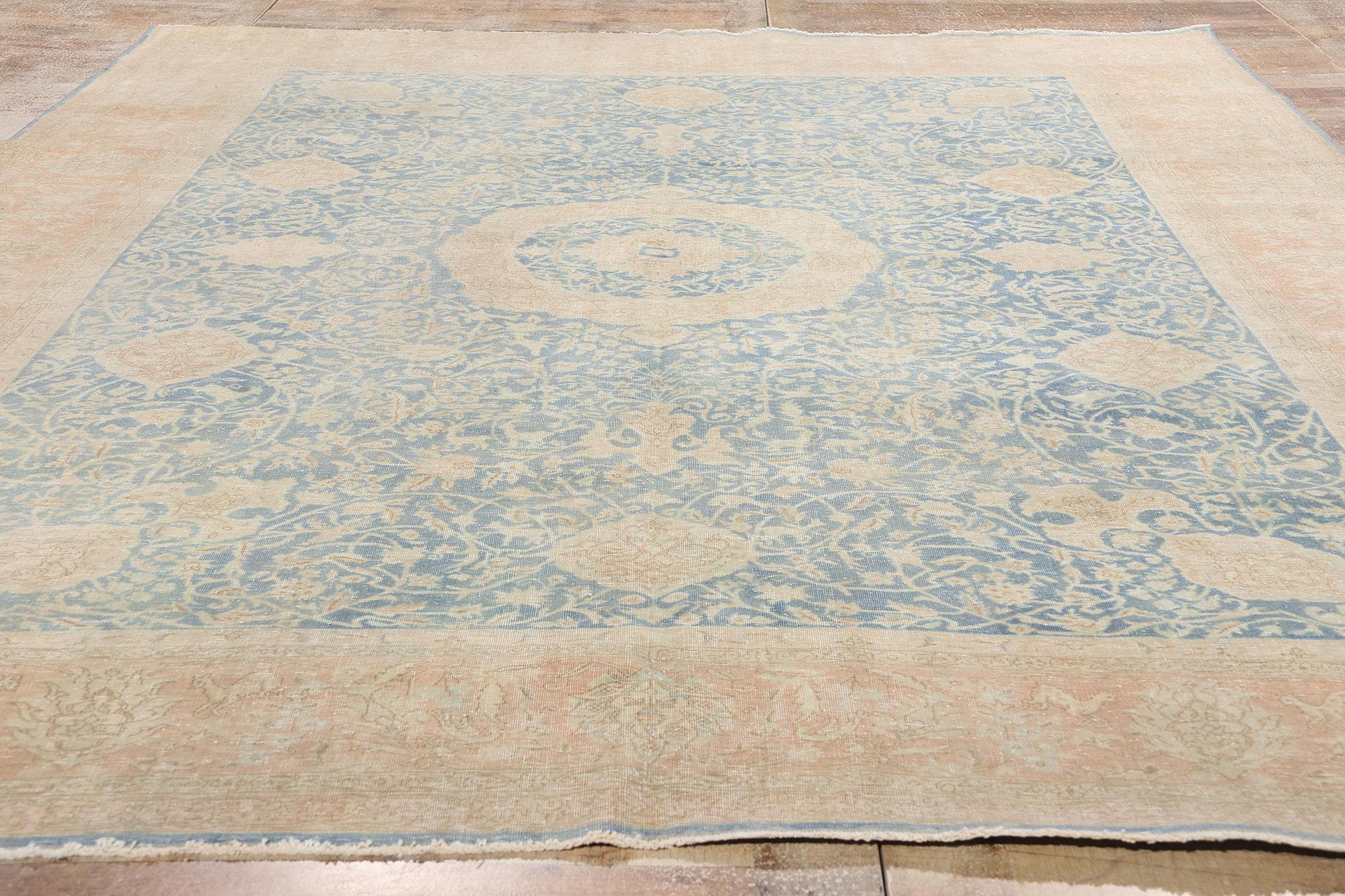 Lana Tappeto persiano Tabriz del 1910 con stile moderno in vendita