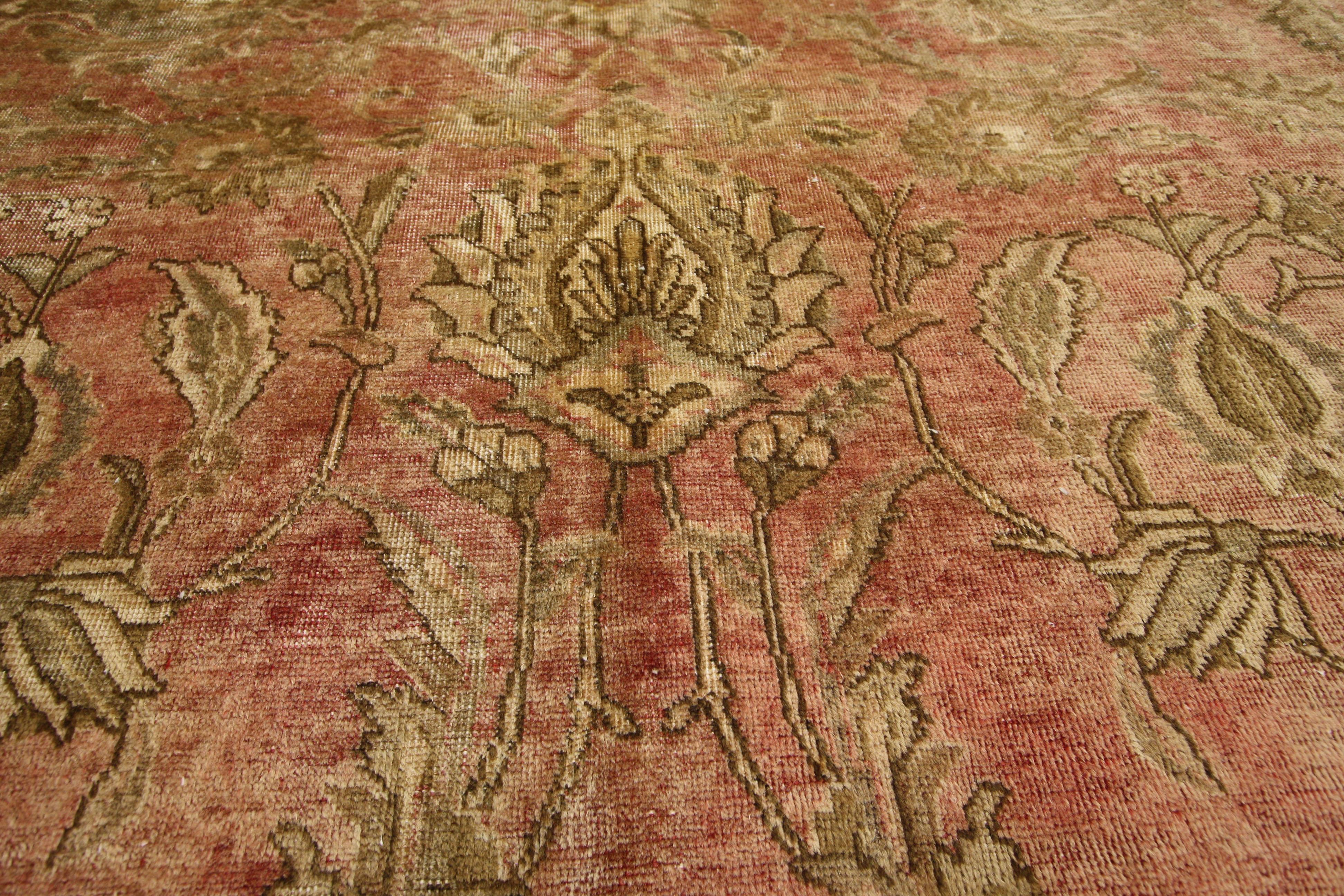 Distressed Antique Persian Tabriz Rug with Rustic English Cottage Style In Distressed Condition In Dallas, TX