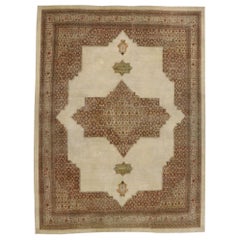 Antiker persischer Täbriz-Teppich im modernen, rustikalen und kunsthandwerklichen Stil, im Used-Stil
