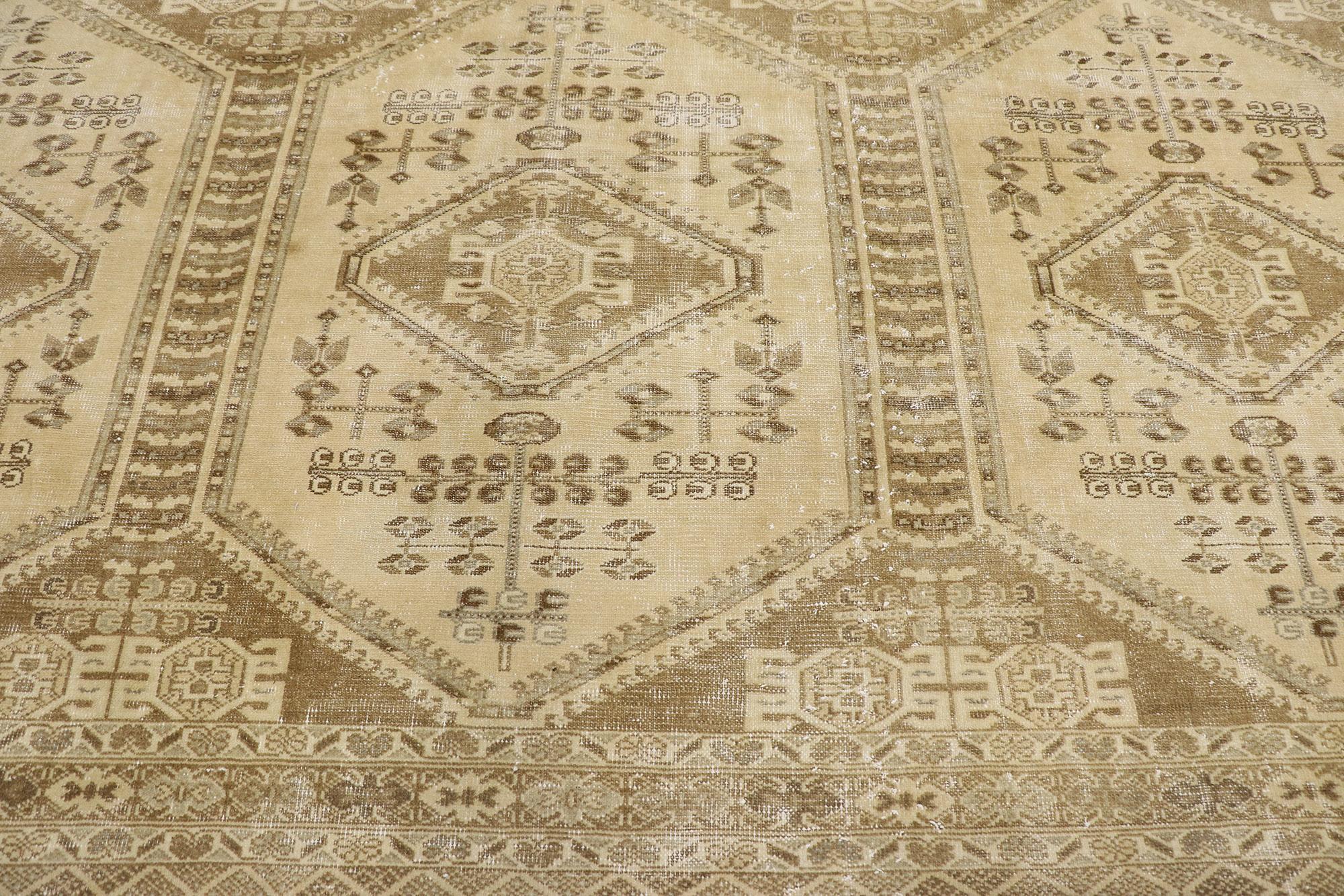 Persiano Tappeto antico persiano Turkaman con stile moderno e rustico in vendita