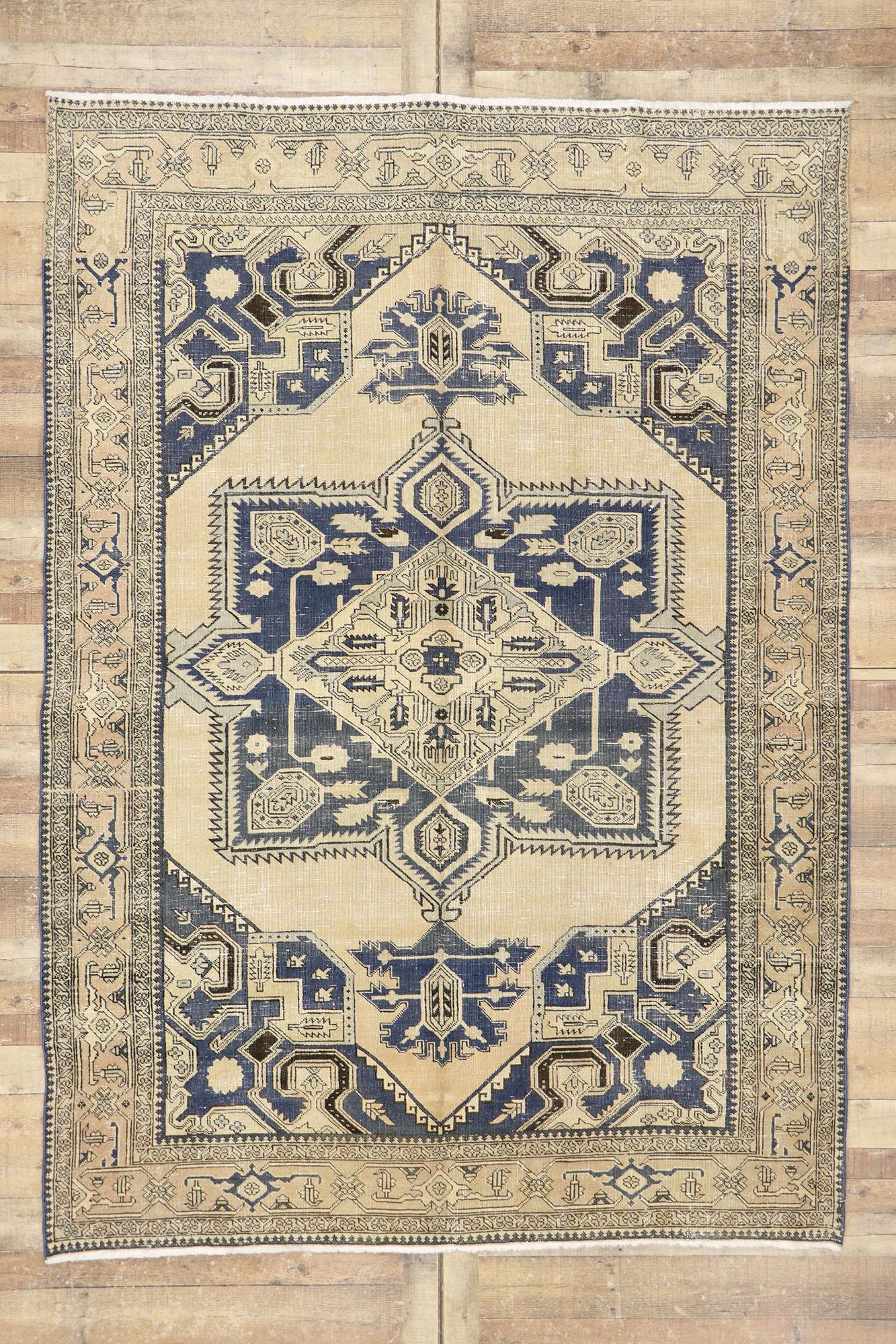 Antique-Worn Persian Viss Rug, Laid-Back Luxury Meets Refined Masculinity  For Sale 3