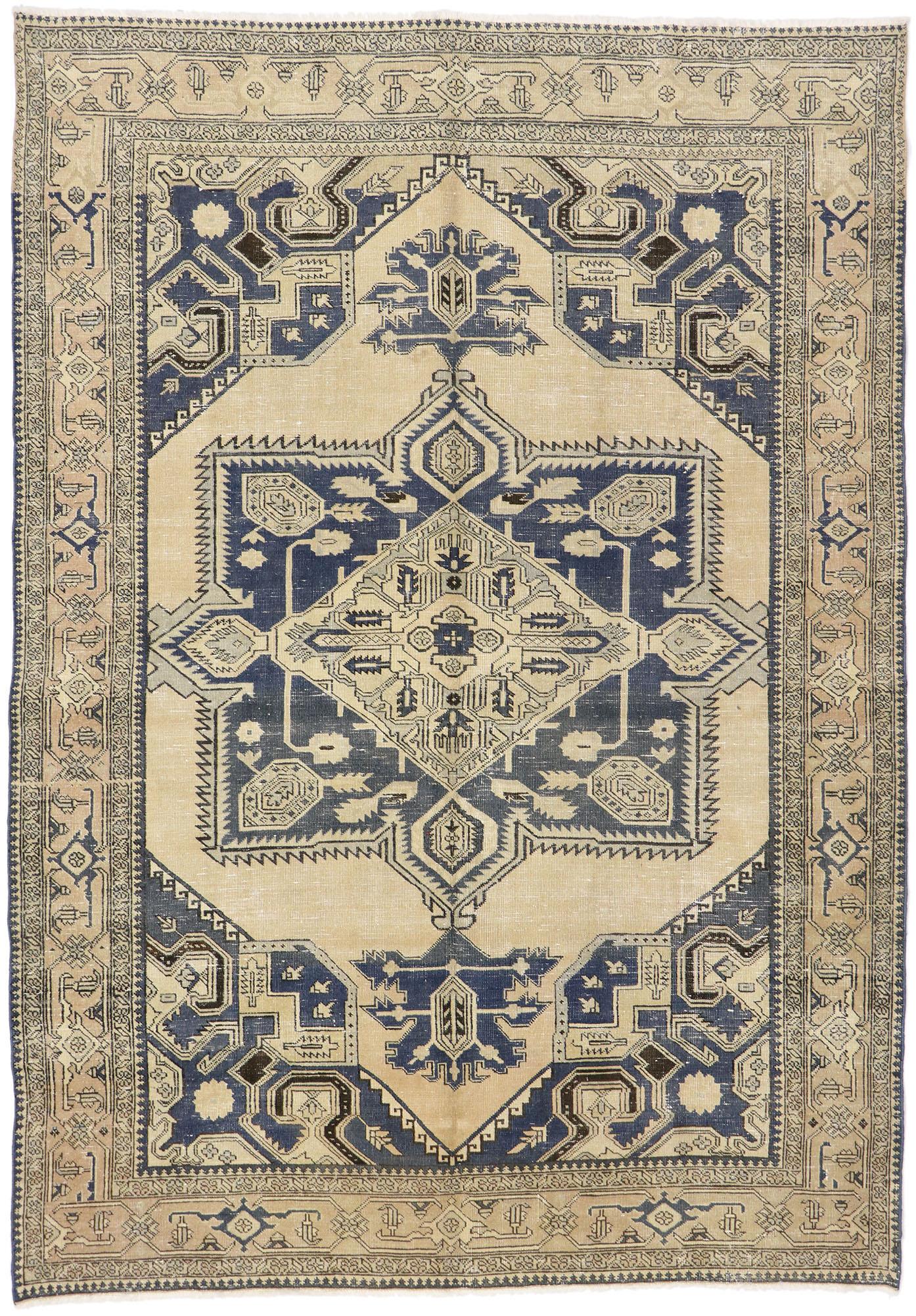 Antique-Worn Persian Viss Rug, Laid-Back Luxury Meets Refined Masculinity  For Sale 4