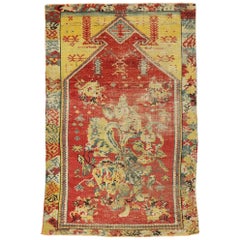 Tapis de prière turc antique Oushak vieilli avec style rustique de campagne anglaise