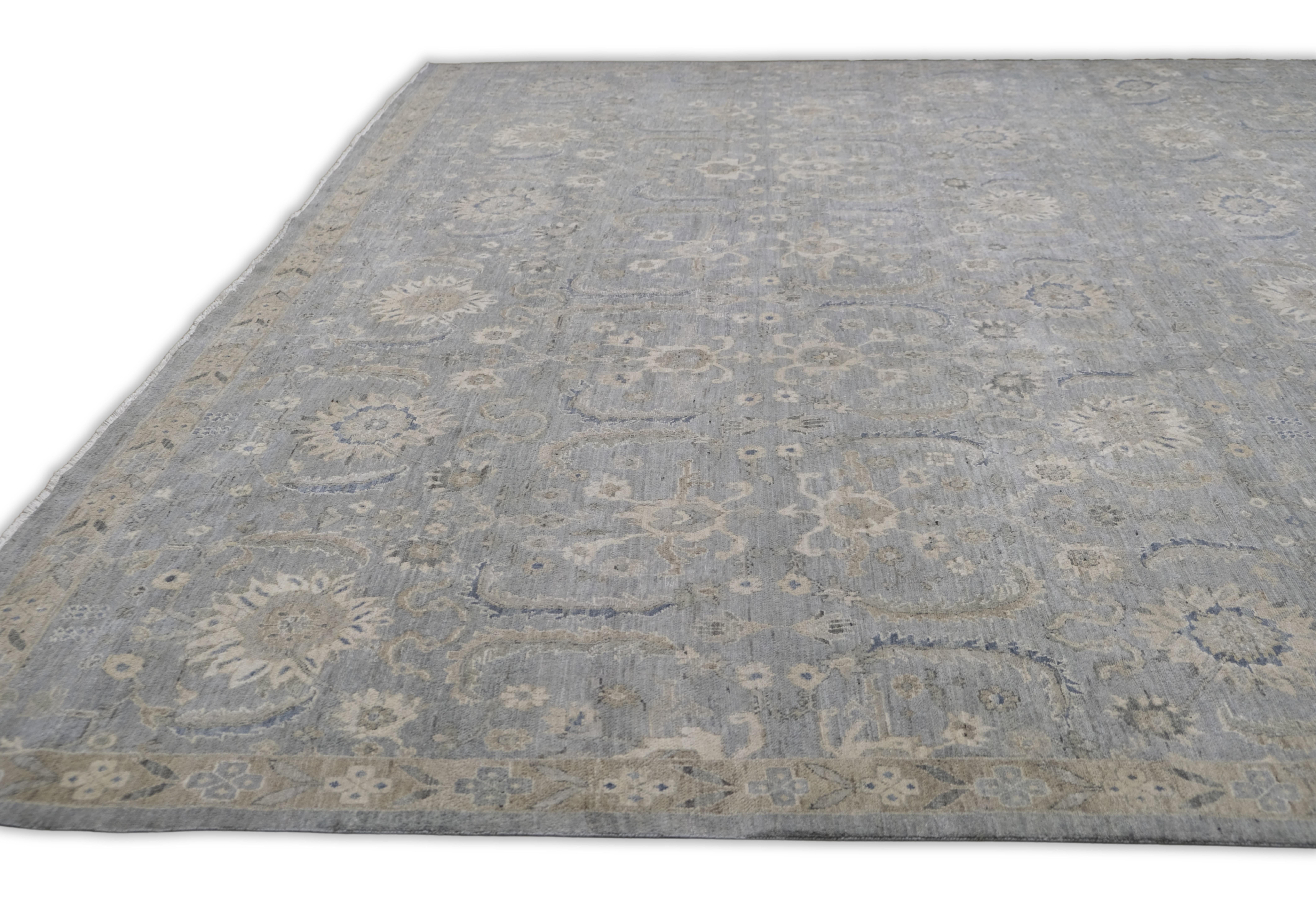 Asiatico Tappeto in lana con motivo Tabriz blu e beige, con effetto invecchiato, 13'8''x19'9'' in vendita