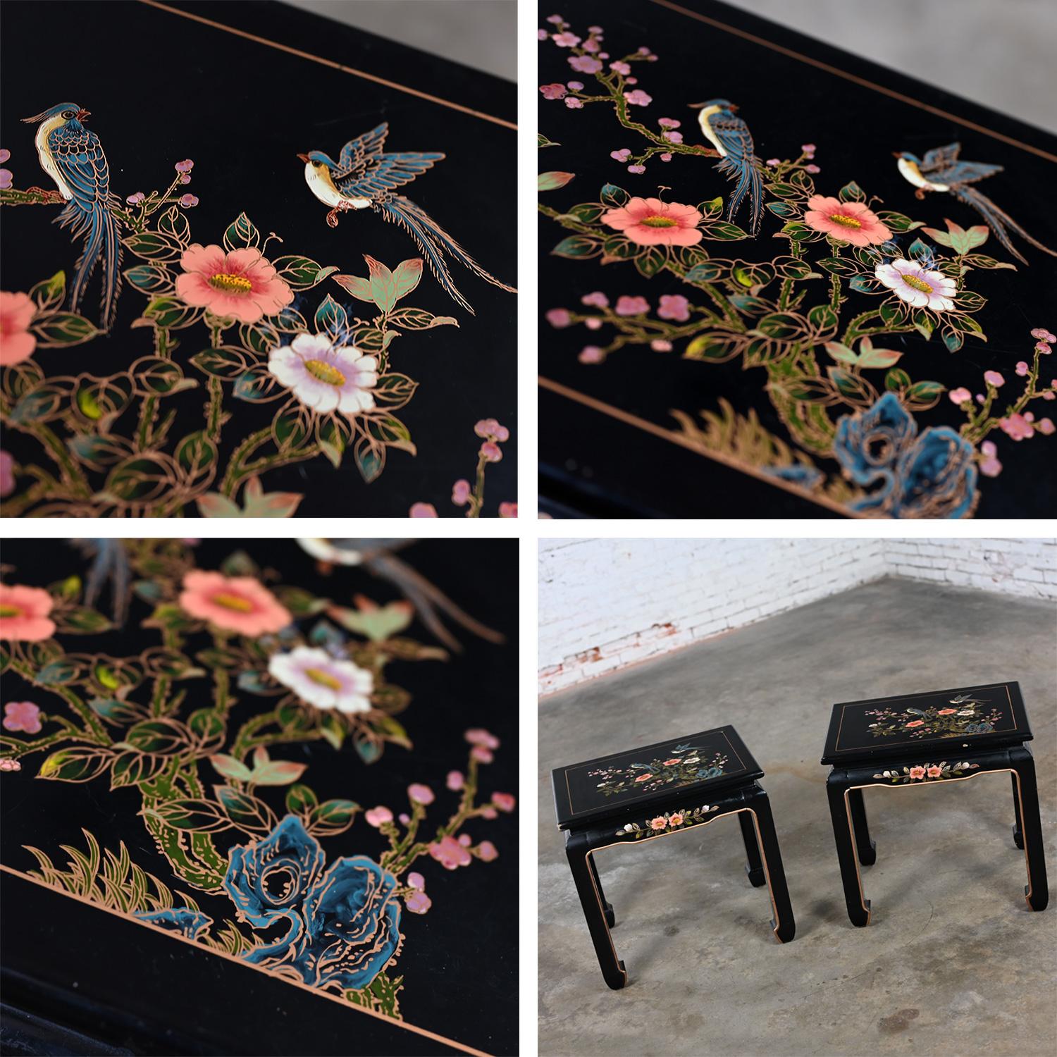 Paire de tables d'appoint ou de bout laquées noires avec pieds de style Ming en vente 10