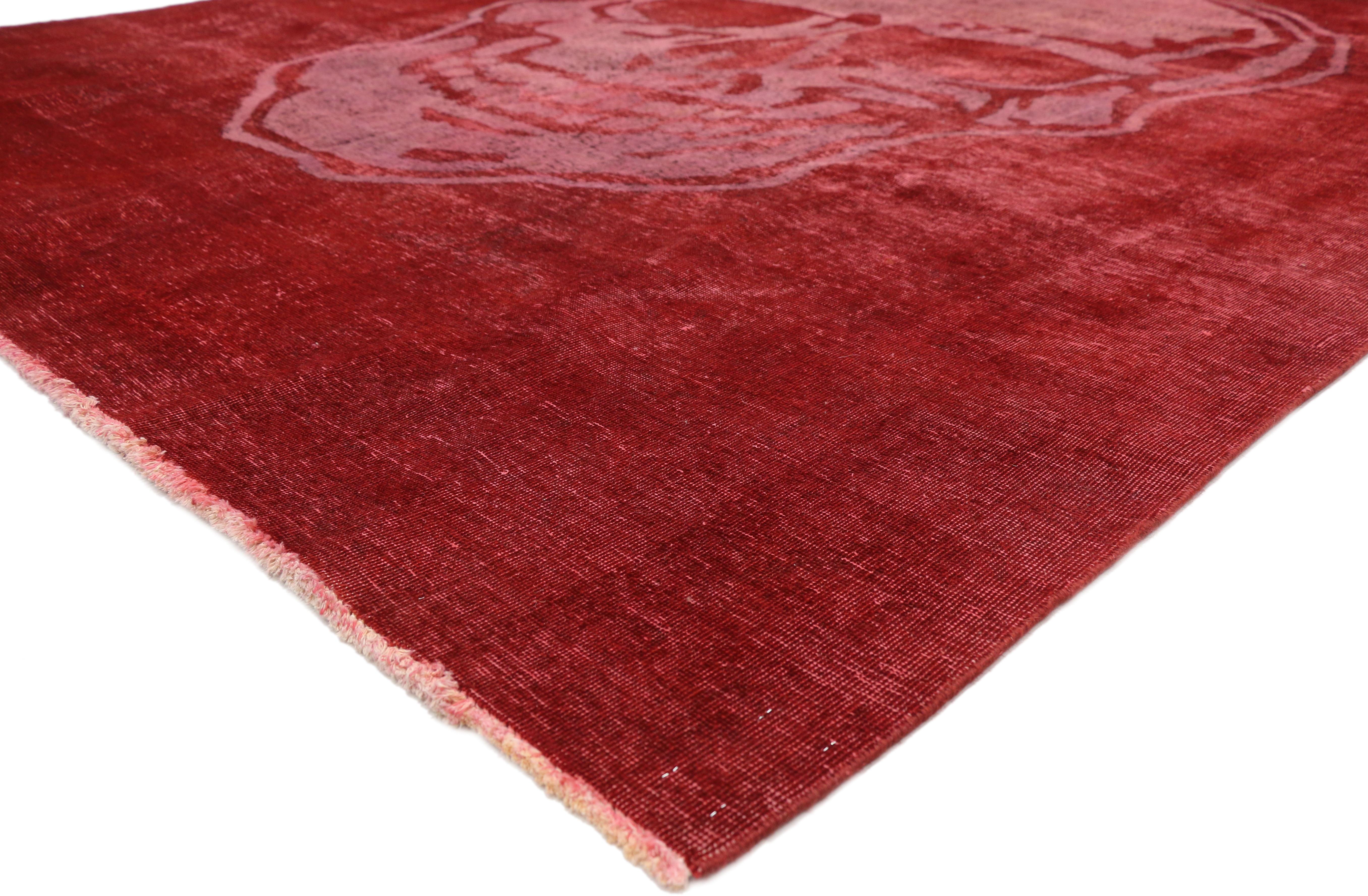 Vintage-Teppich mit rotem Schädel im Used-Stil von Alexander McQueen, inspiriert von Craniotomy (Gotisch) im Angebot