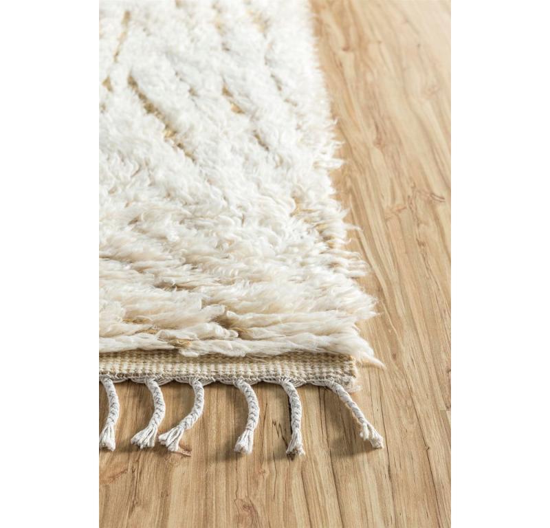 Modern Distressed Desert Spice Brown & Snow White 150x240 cm Handknotted Rug For Sale