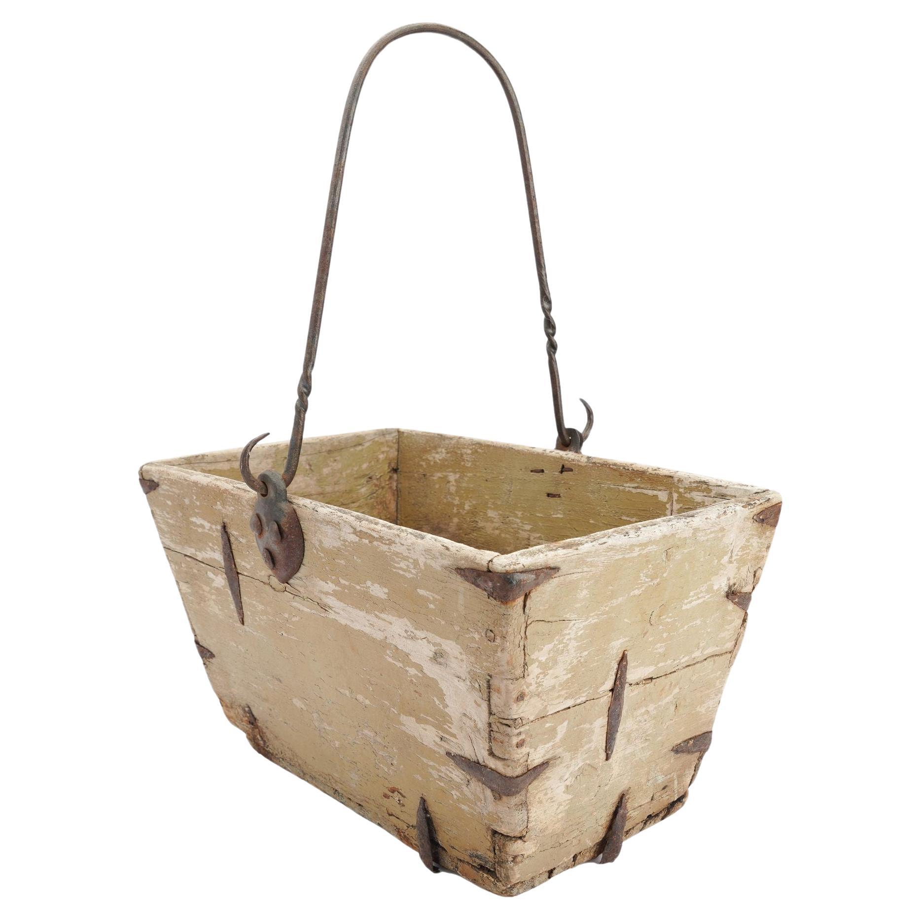 Distressed French painted wood garden trug, 1880-1910 For Sale