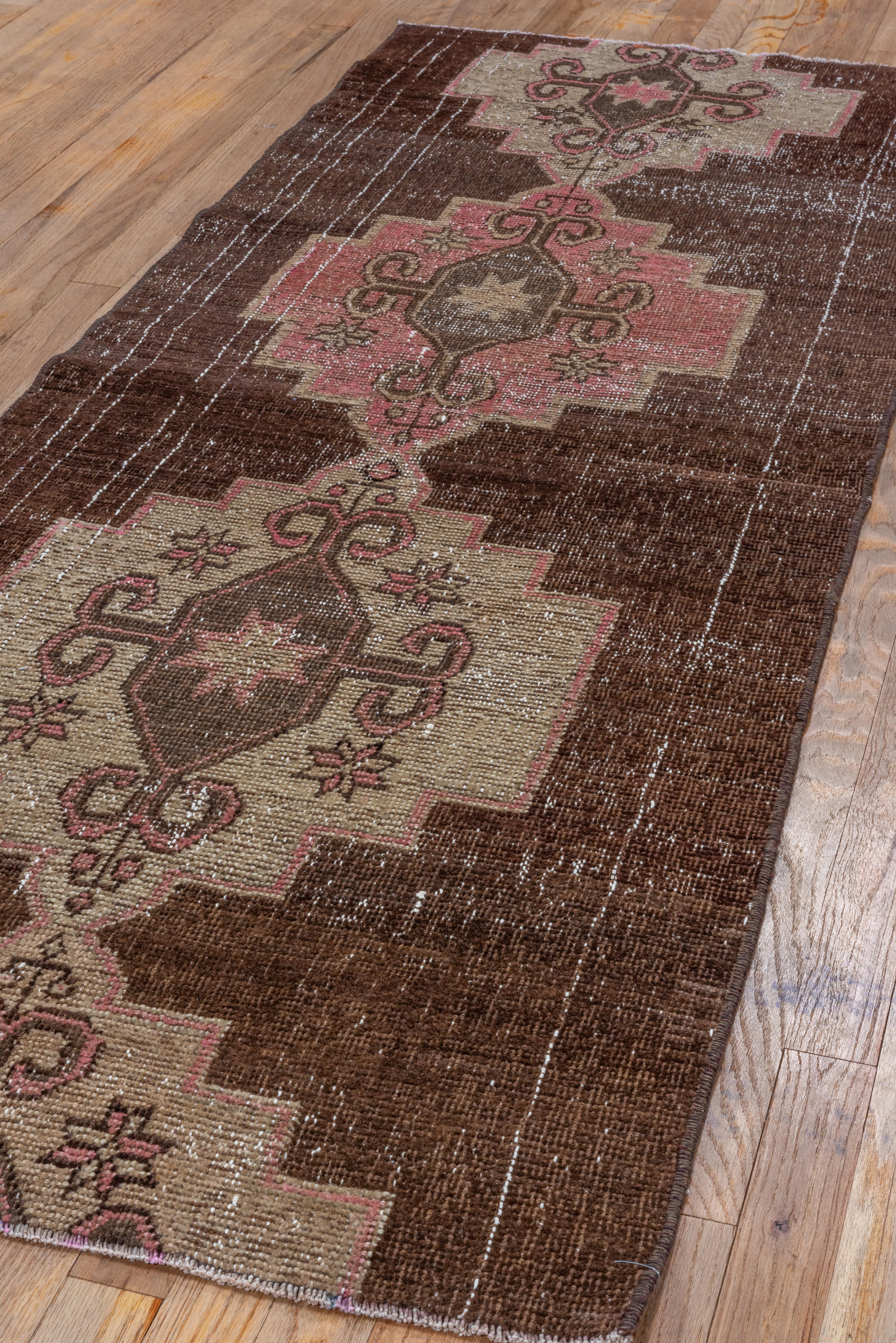 Distressed Kars Runner in Rose and Cocoa For Sale 2