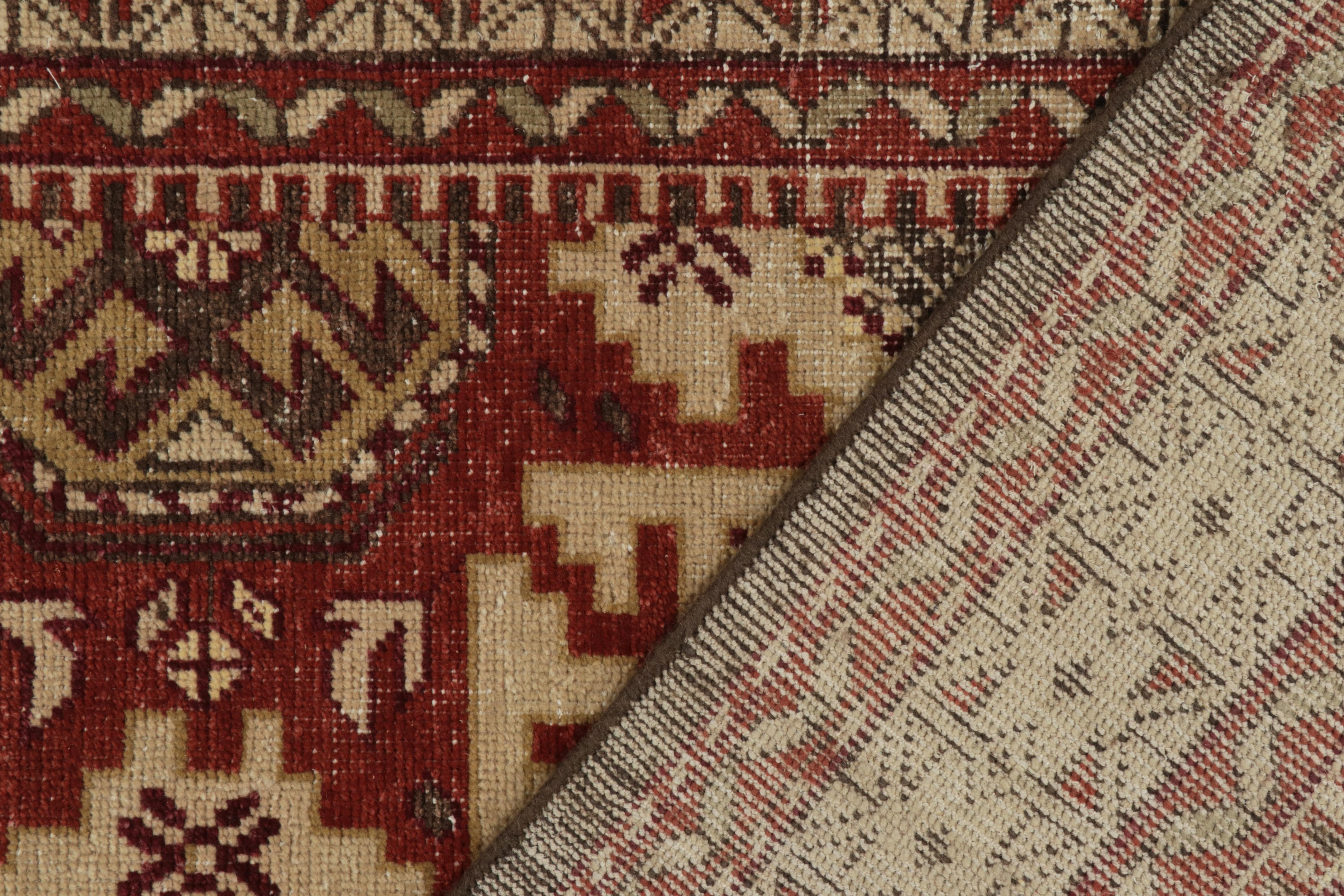 Alfombra estilo Kuba envejecida de Rug & Kilim en rojo, medallones beige-marrón en Nuevo estado para la venta en Long Island City, NY