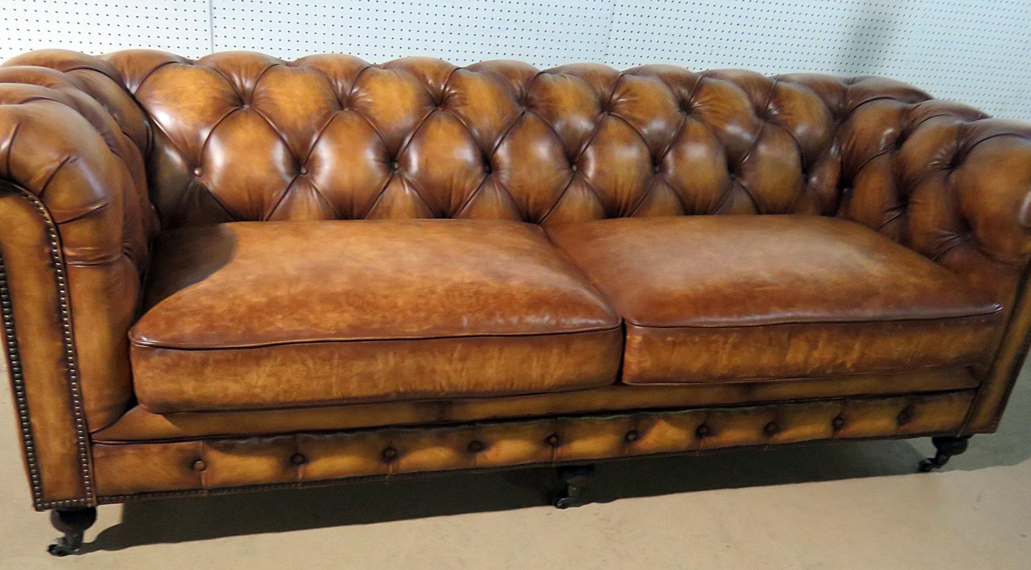 Distressed Leather Chesterfield Sofa 1