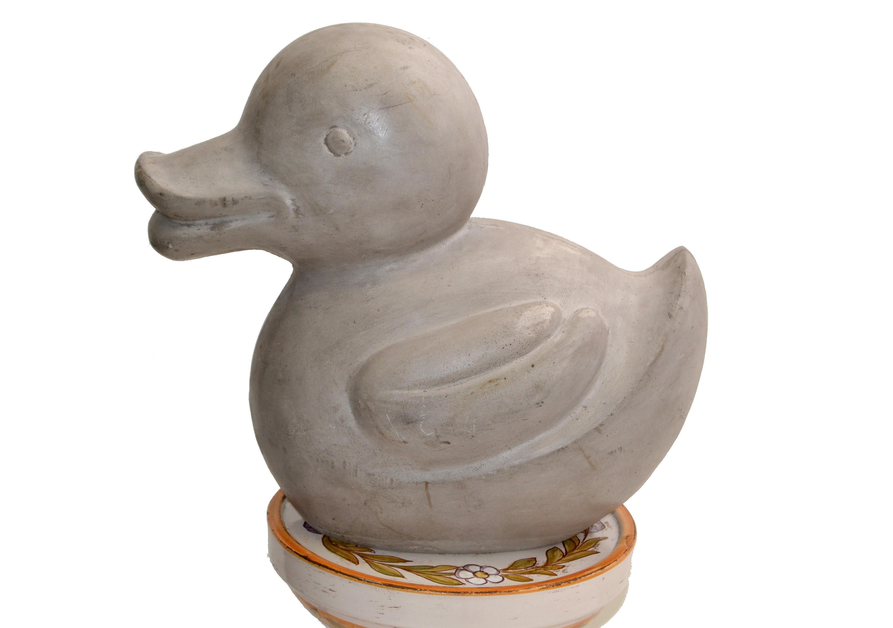 Arts and Crafts Distressed Look Decorative Handcrafted Cement Mold Duck, Animal Sculpture