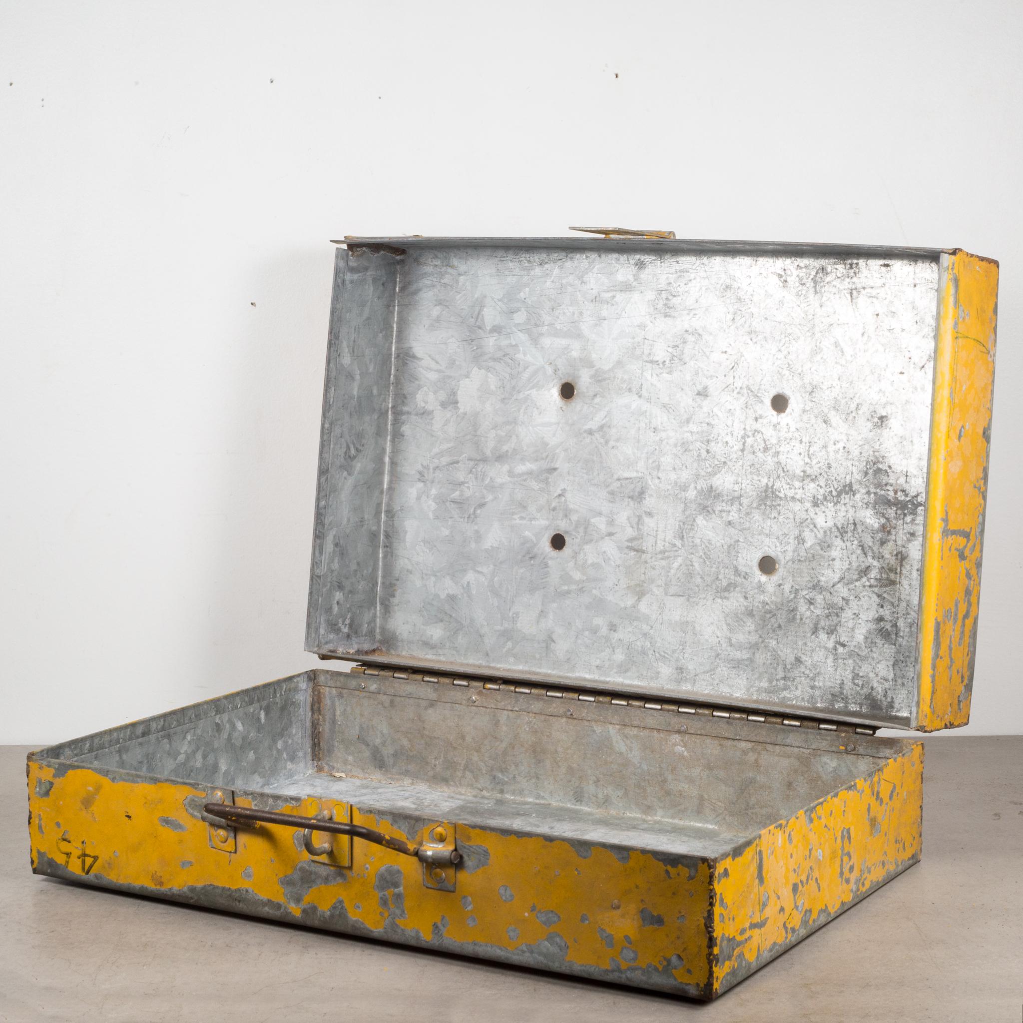 About

A distressed metal toolbox with metal handle and latch.

Creator unknown.
Date of manufacture circa 1940-1950.
Materials and techniques paint and metal.
Condition good. Wear consistent with age and use.
Dimensions: H 6.5 W 18.75 in. D