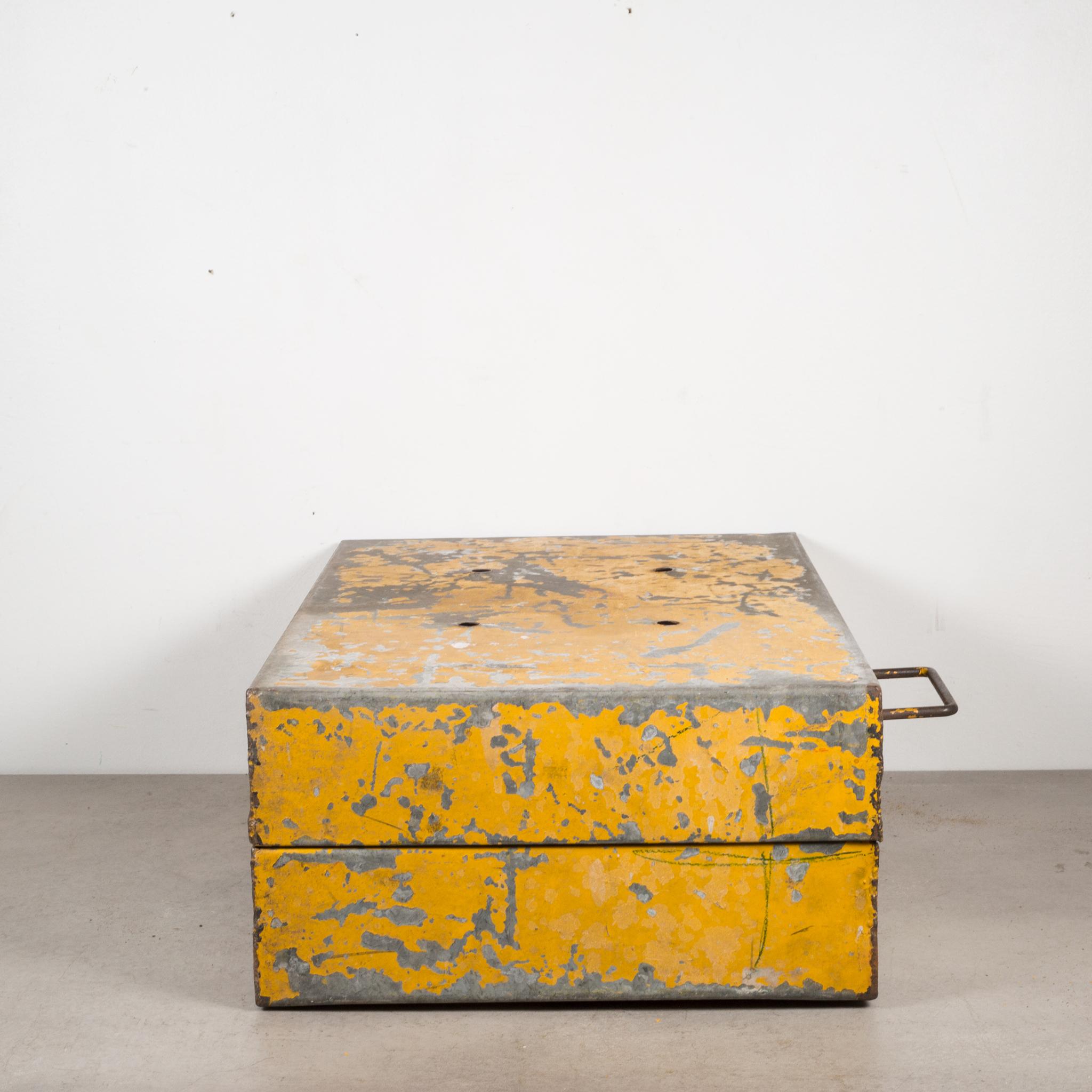 Distressed Metal Toolbox, circa 1940 1