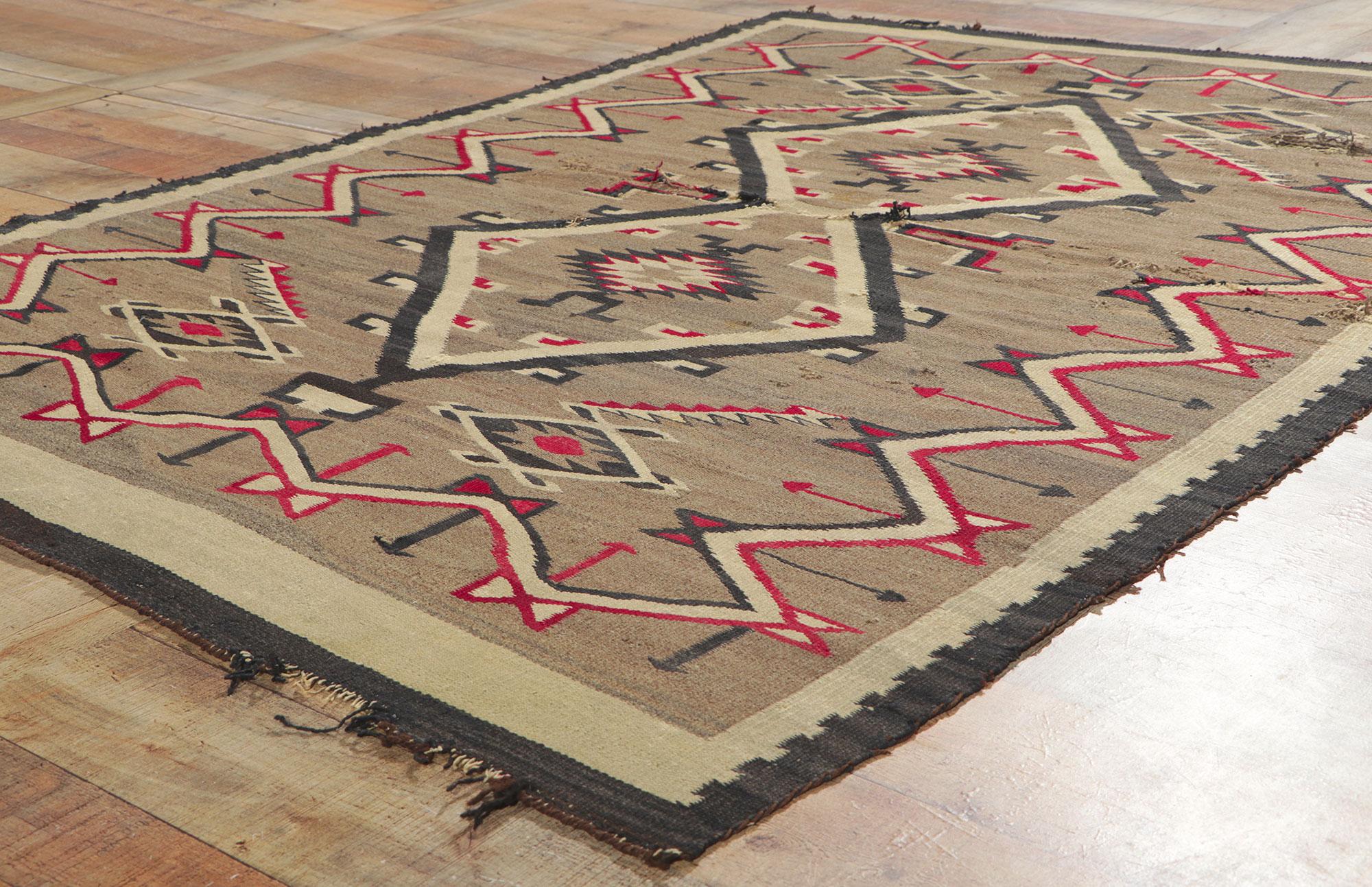 Alfombra de Cristal Estilo Navajo de 1920 con Estilo Moderno del Suroeste en Desgastado estado para la venta en Dallas, TX
