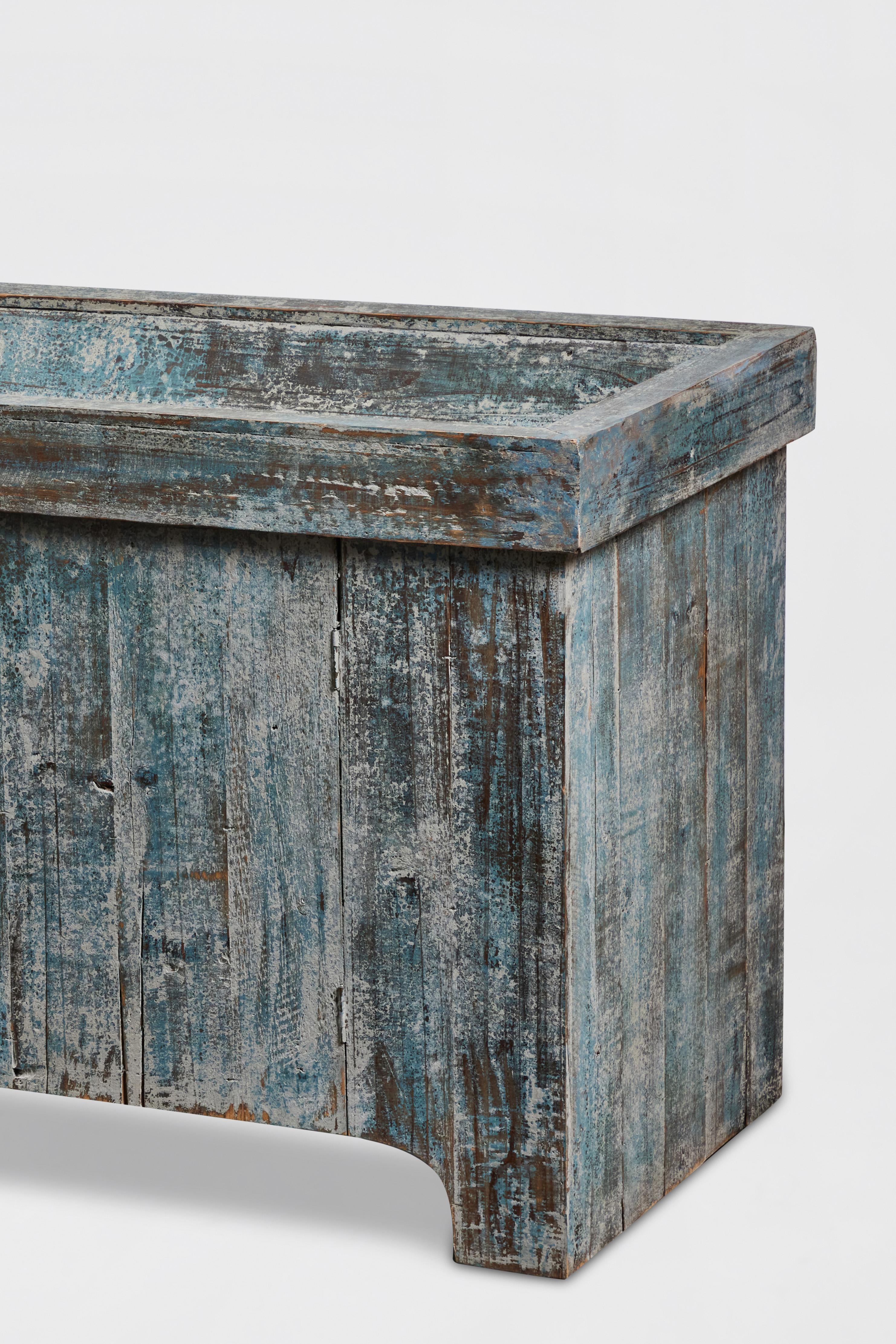 Distressed Painted Oak Plank-Front Sideboard, 20th Century For Sale 1