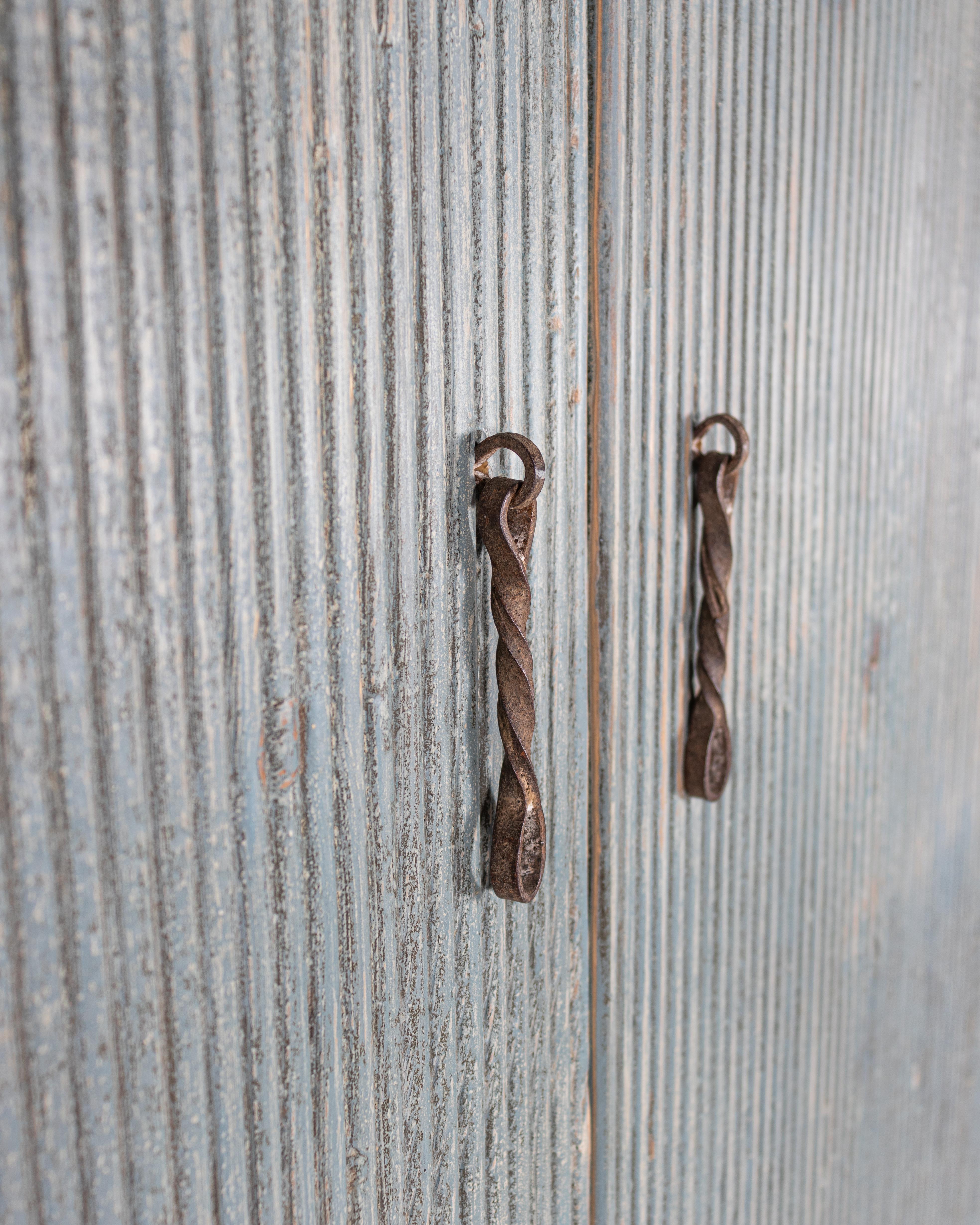 reeded cabinets