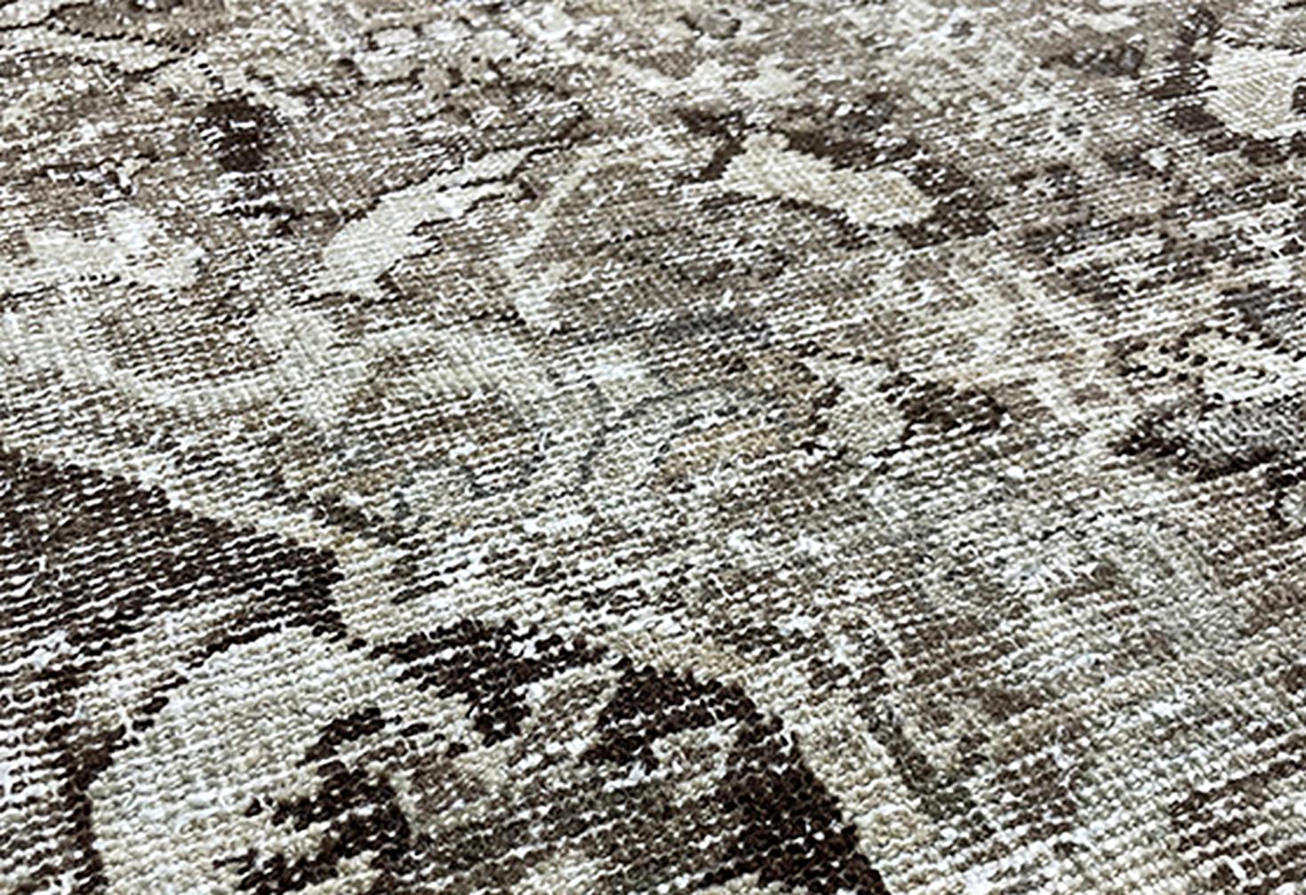 Lana Tappeto persiano Mahal d'epoca, invecchiato, avorio, beige e marrone in vendita